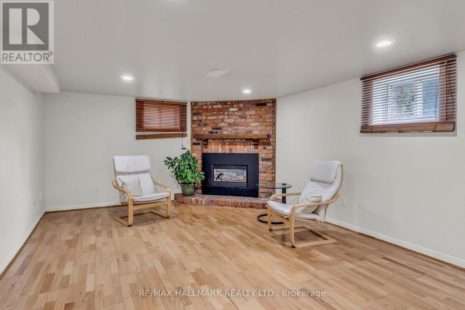 249 PARK HOME AVENUE Image 33