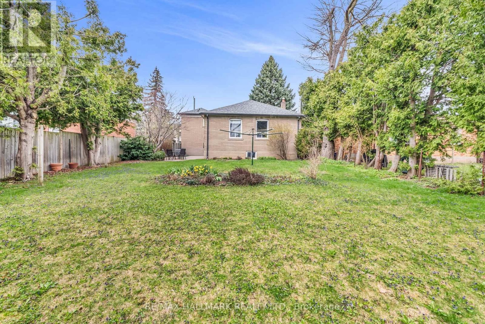 249 PARK HOME AVENUE Image 38