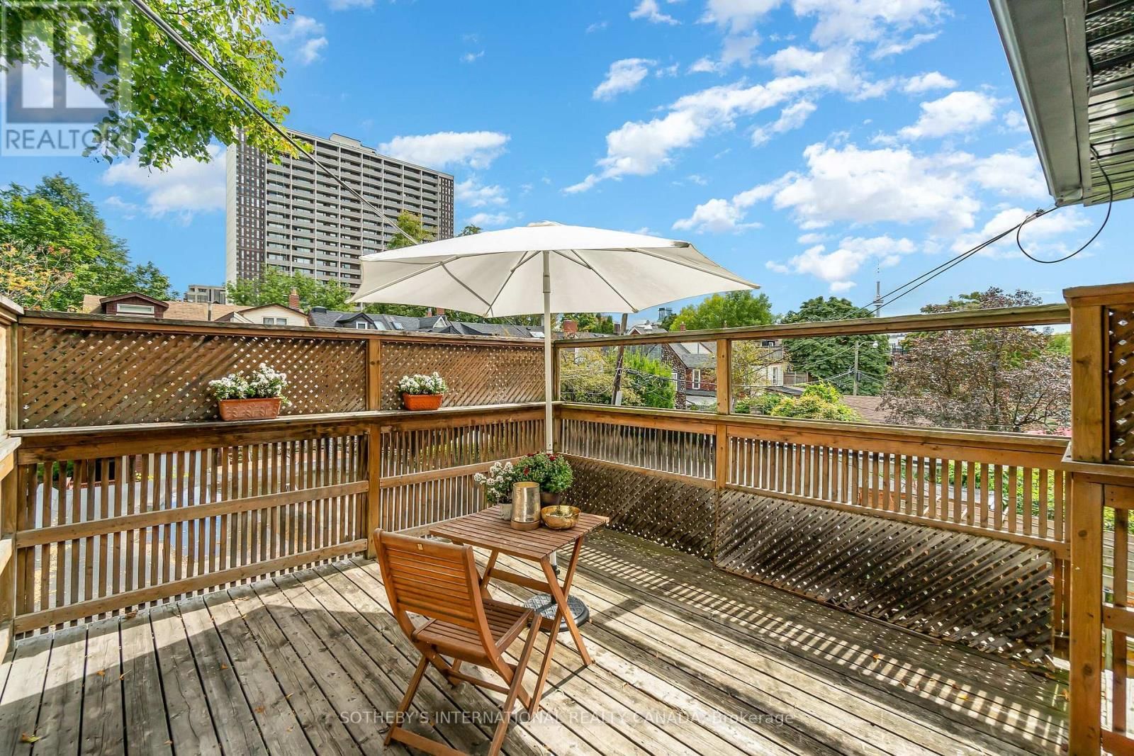 3 - 225 MAJOR STREET Image 14