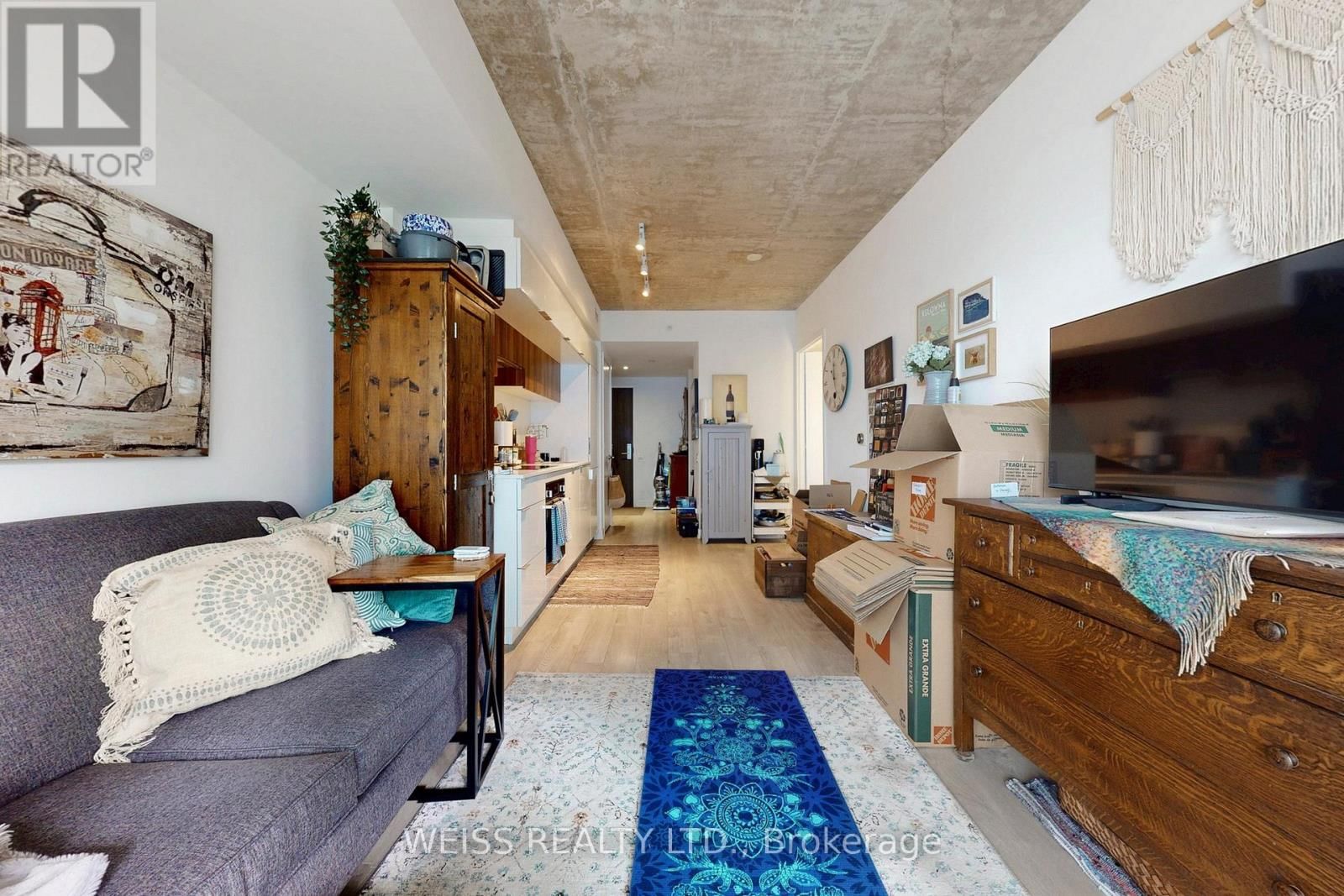 520 - 185 ROEHAMPTON AVENUE Image 20