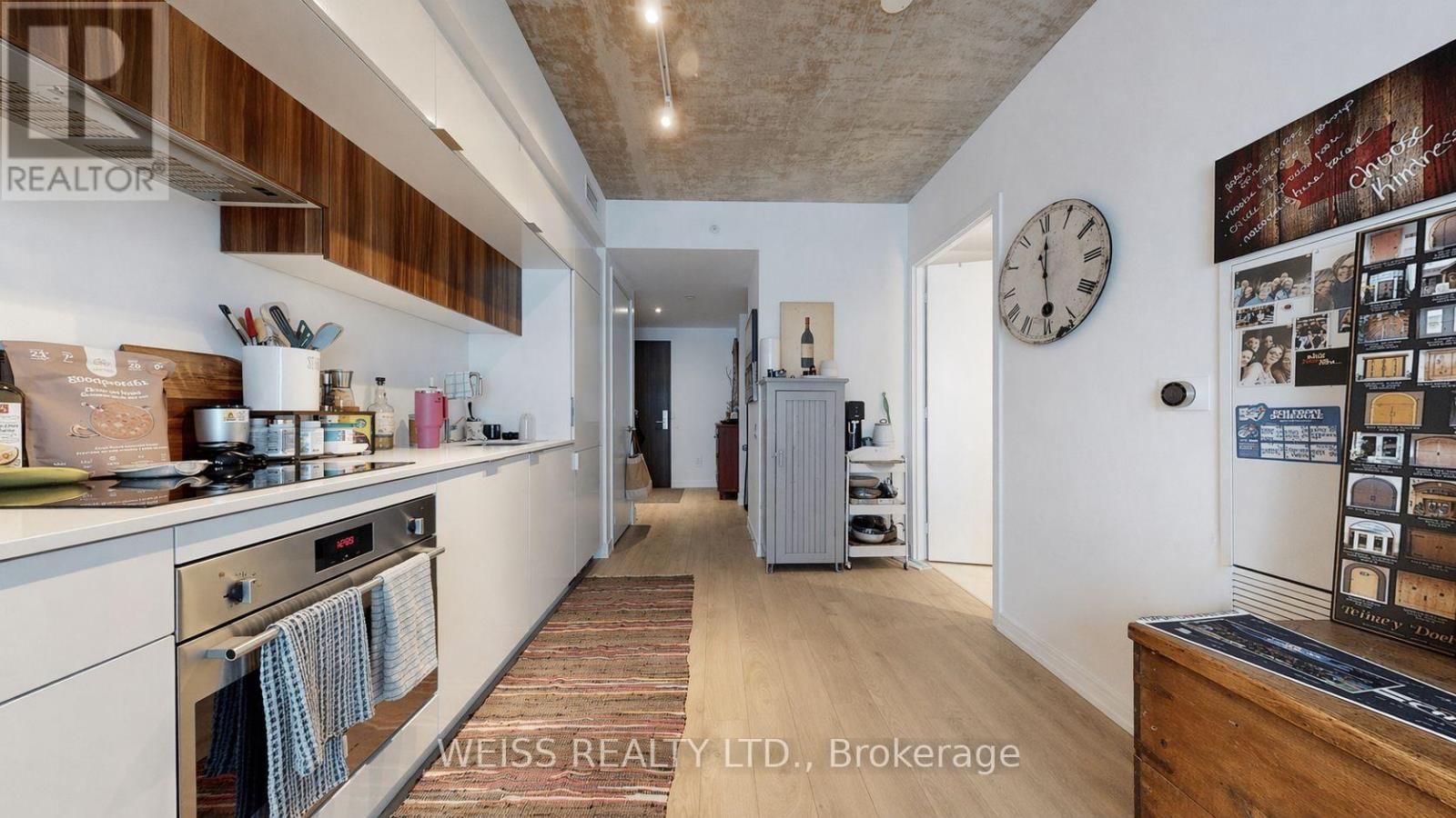 520 - 185 ROEHAMPTON AVENUE Image 25