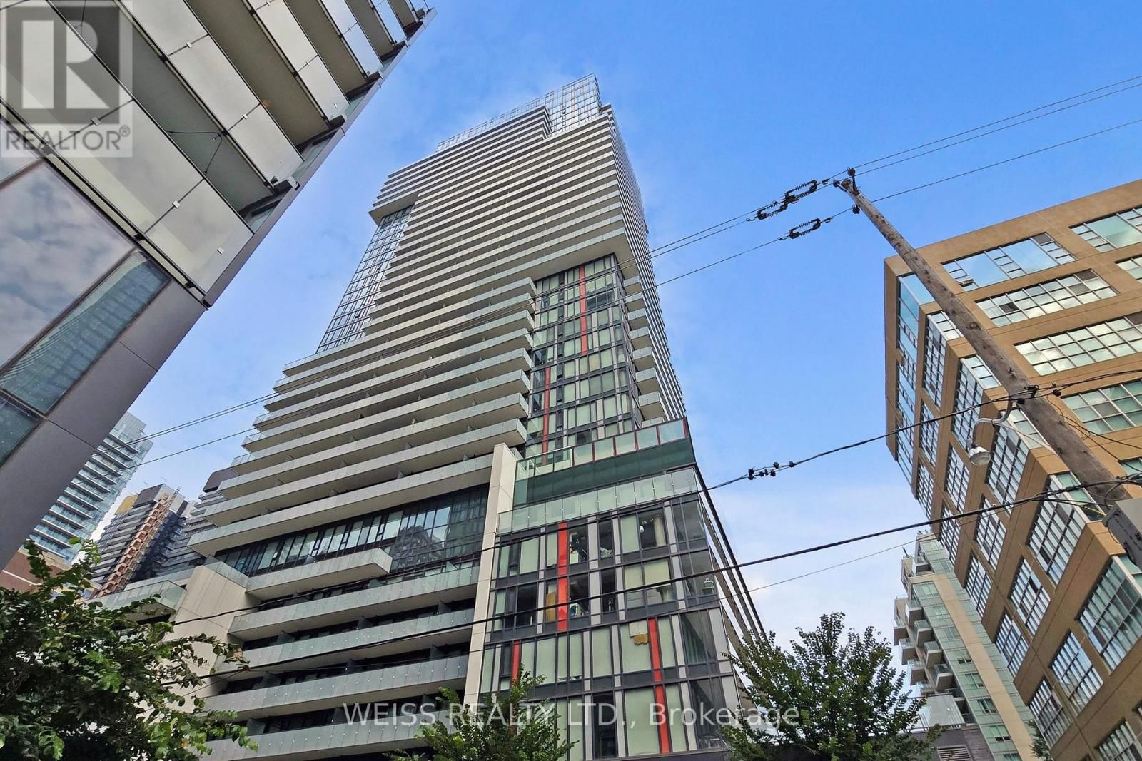 520 - 185 ROEHAMPTON AVENUE Image 4