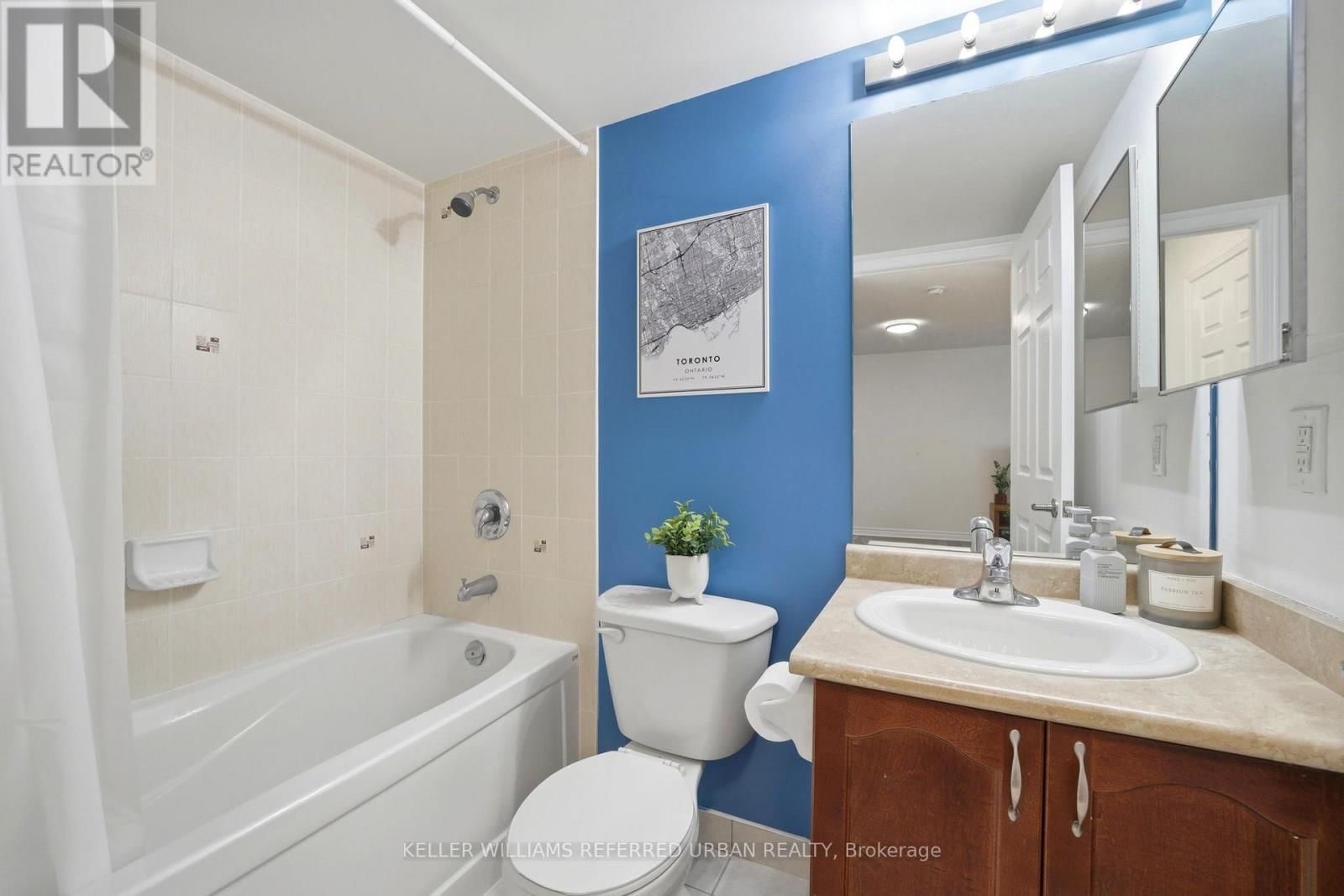 1616 - 35 HOLLYWOOD AVENUE Image 18