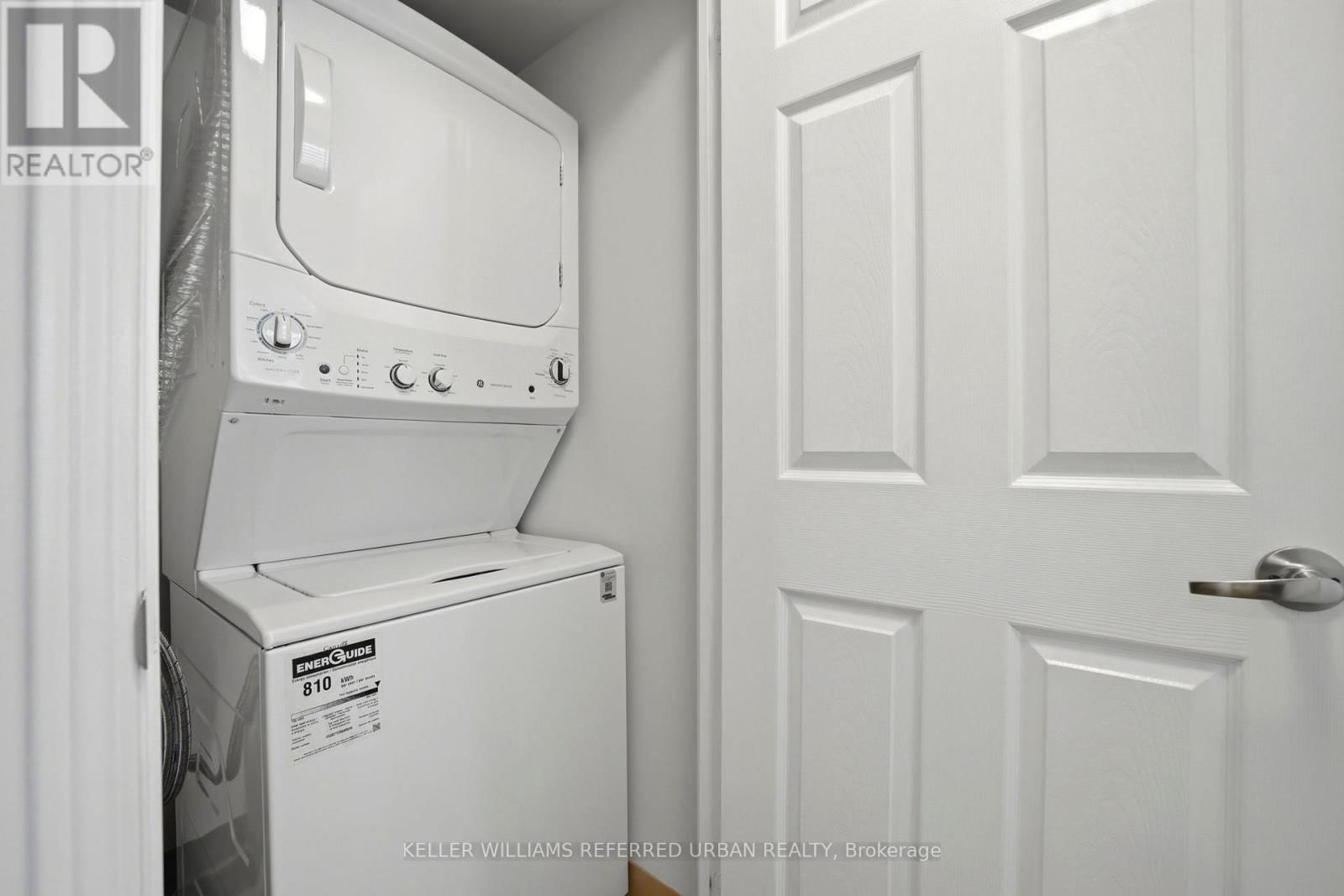 1616 - 35 HOLLYWOOD AVENUE Image 19