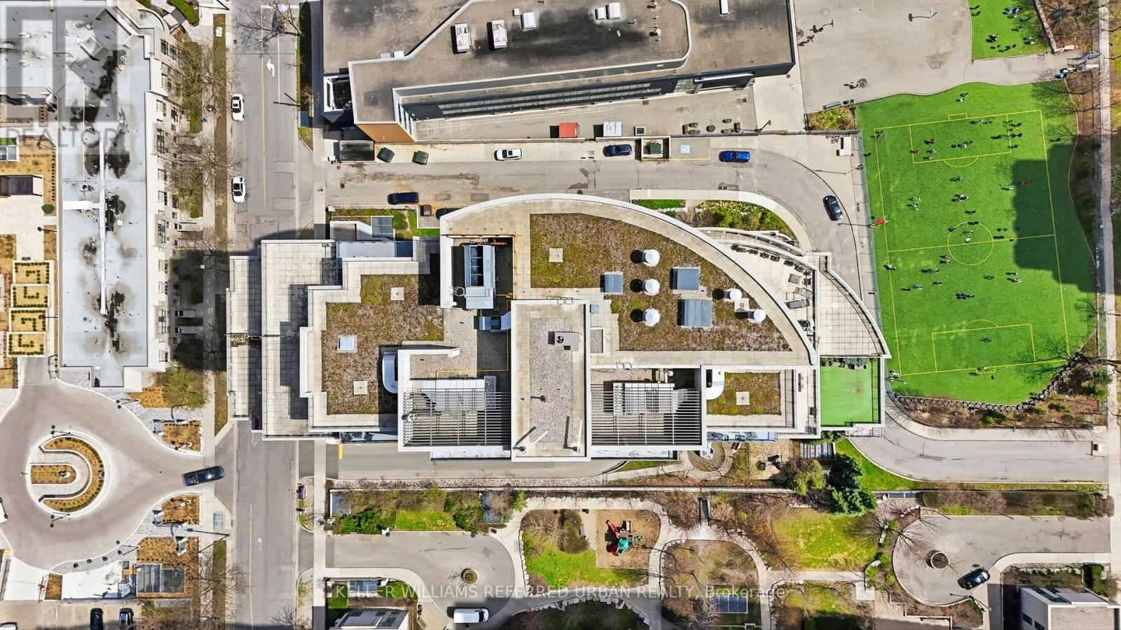 1616 - 35 HOLLYWOOD AVENUE Image 33