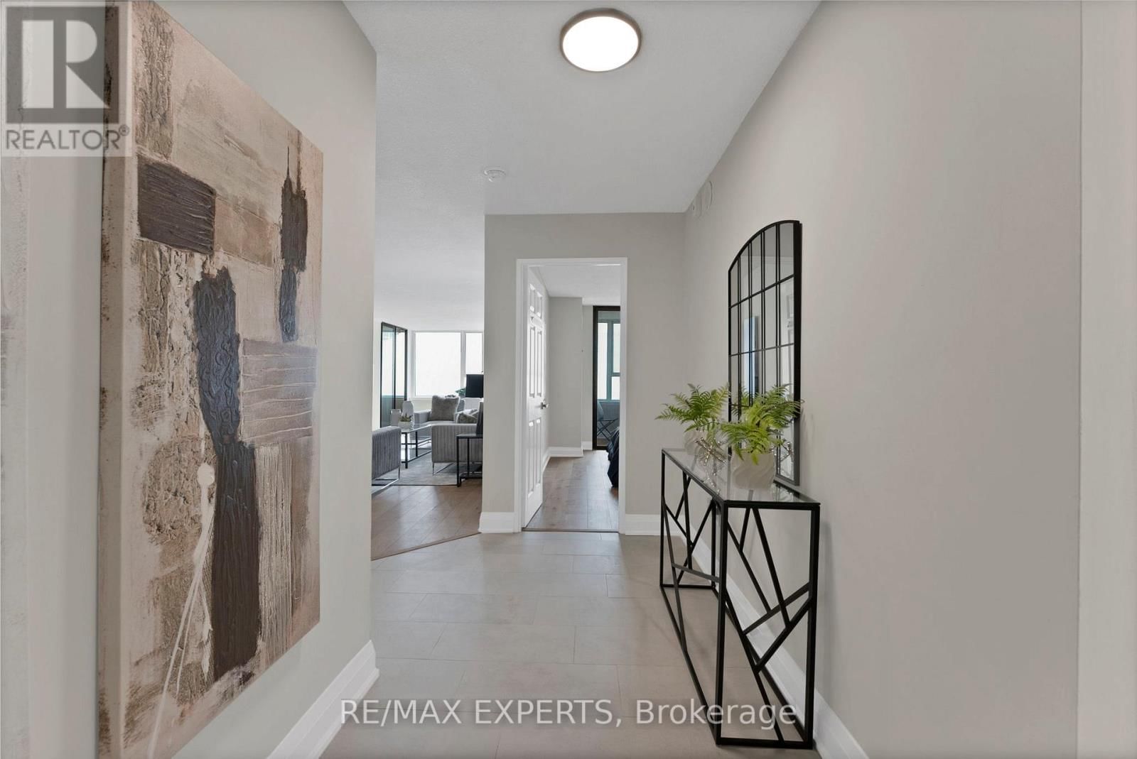 1114 - 45 CARLTON STREET Image 11