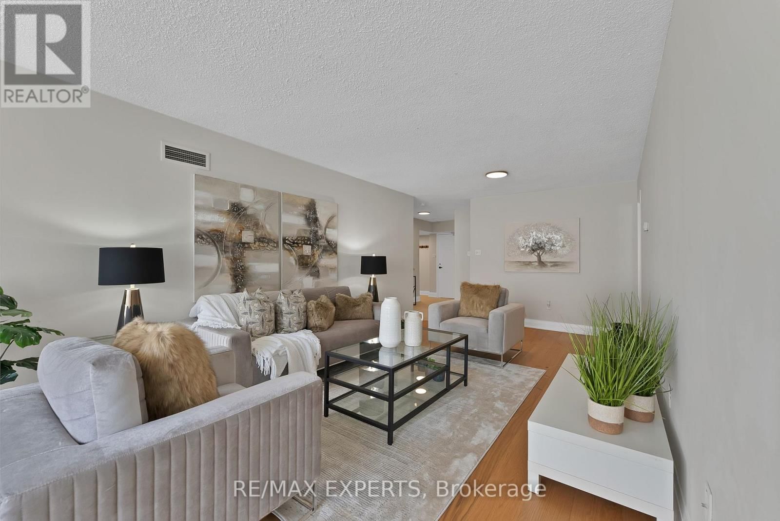 1114 - 45 CARLTON STREET Image 21