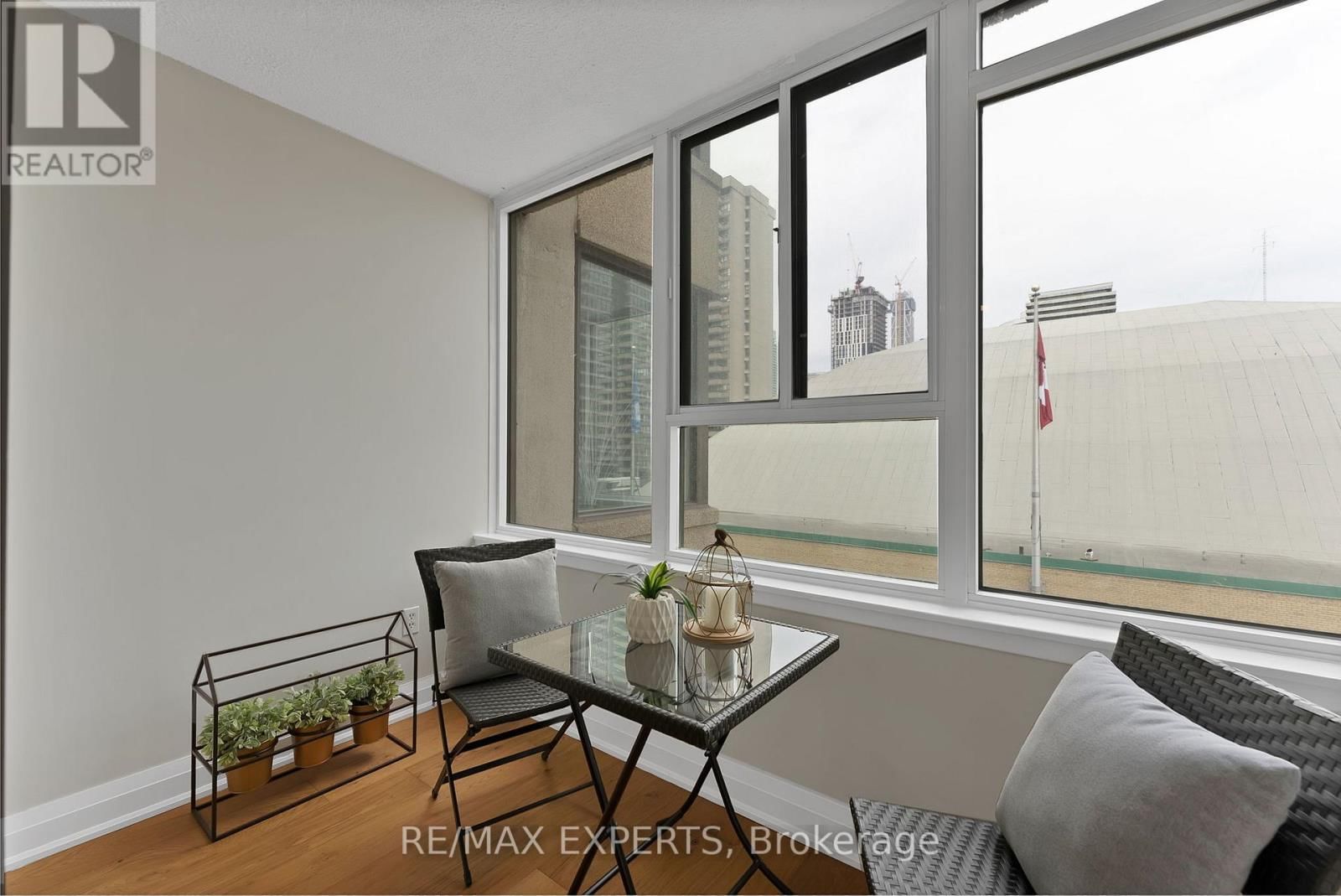 1114 - 45 CARLTON STREET Image 27