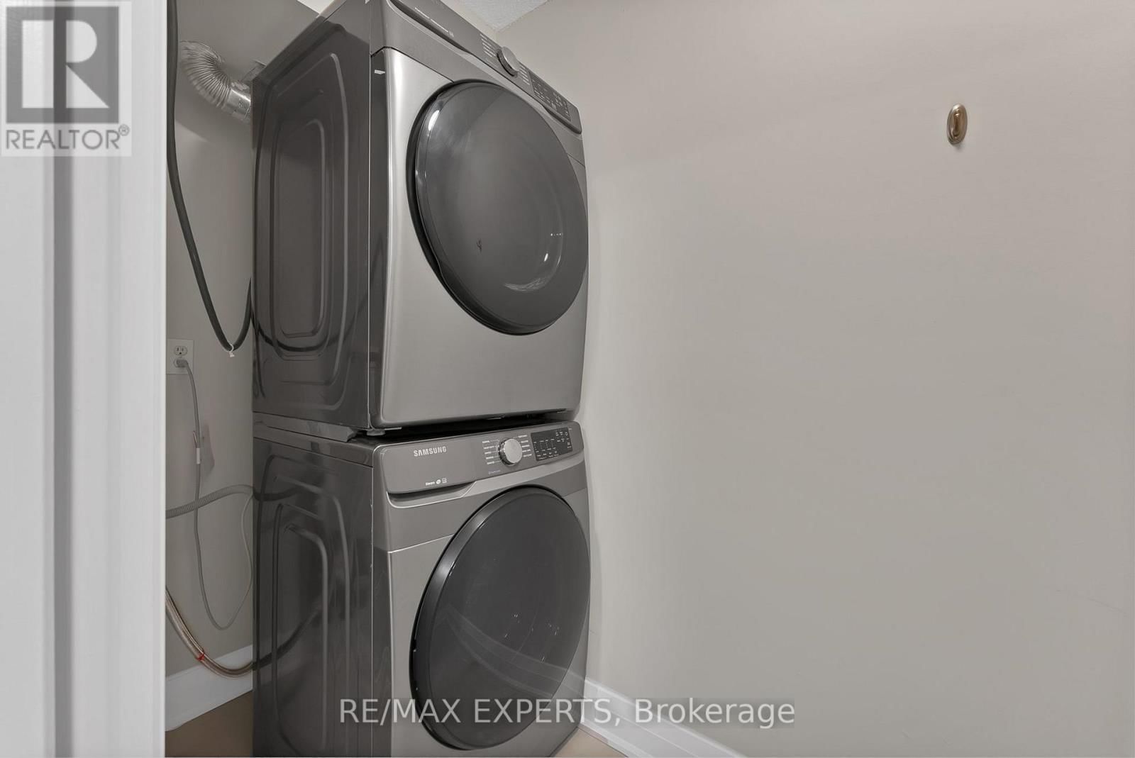 1114 - 45 CARLTON STREET Image 29