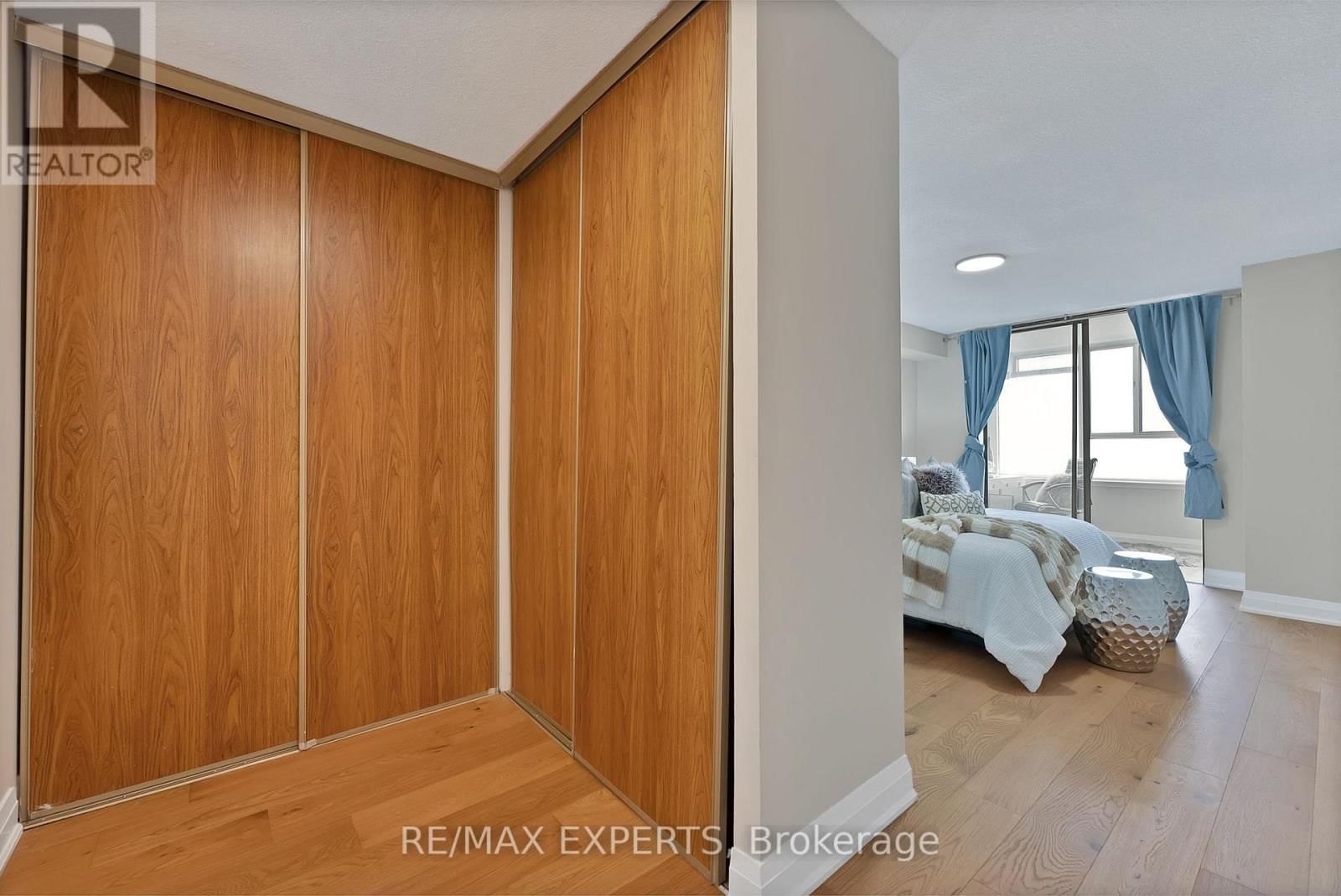 1114 - 45 CARLTON STREET Image 41