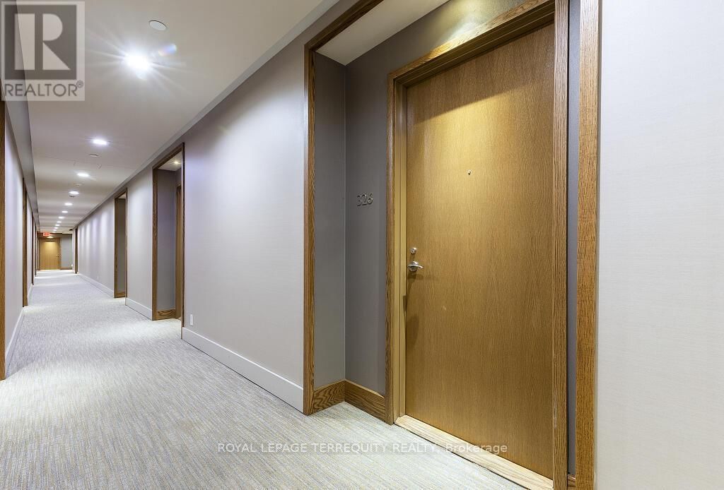 326 - 21 CLAIRTRELL ROAD Image 7