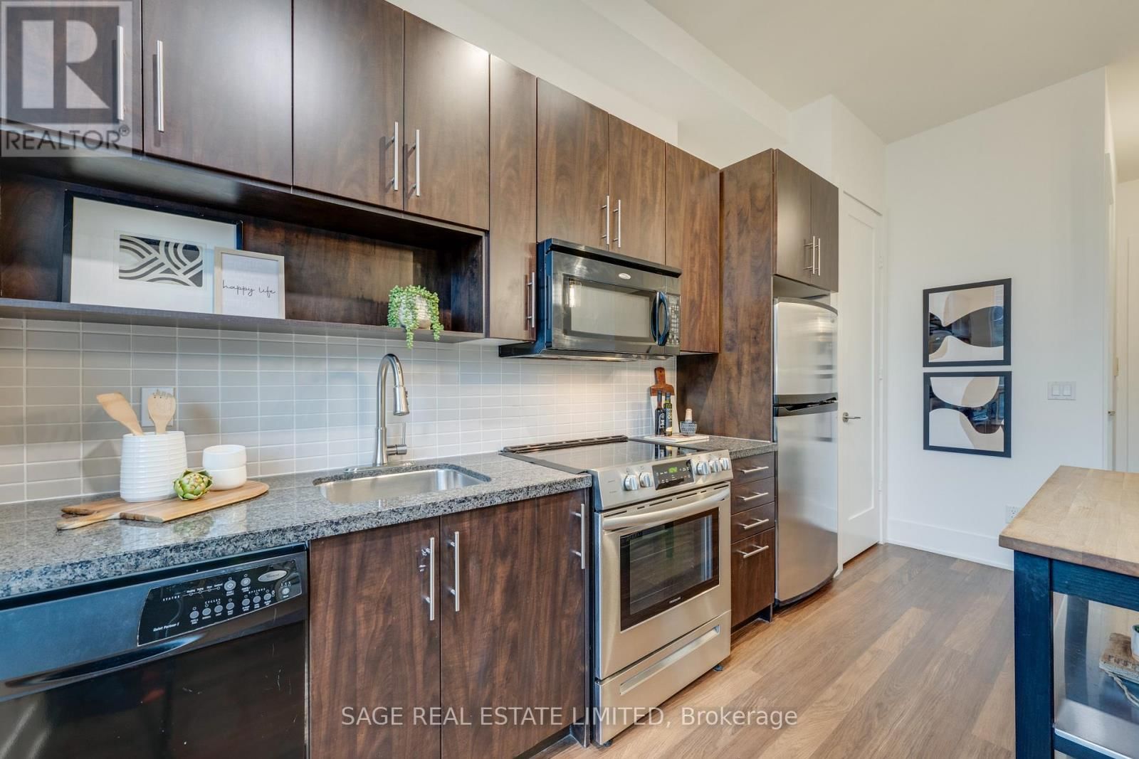 411 - 120 HOMEWOOD AVENUE Image 11