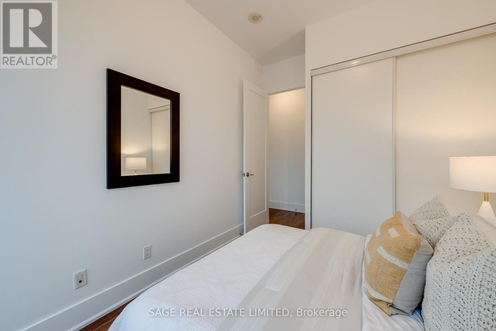 411 - 120 HOMEWOOD AVENUE Image 21