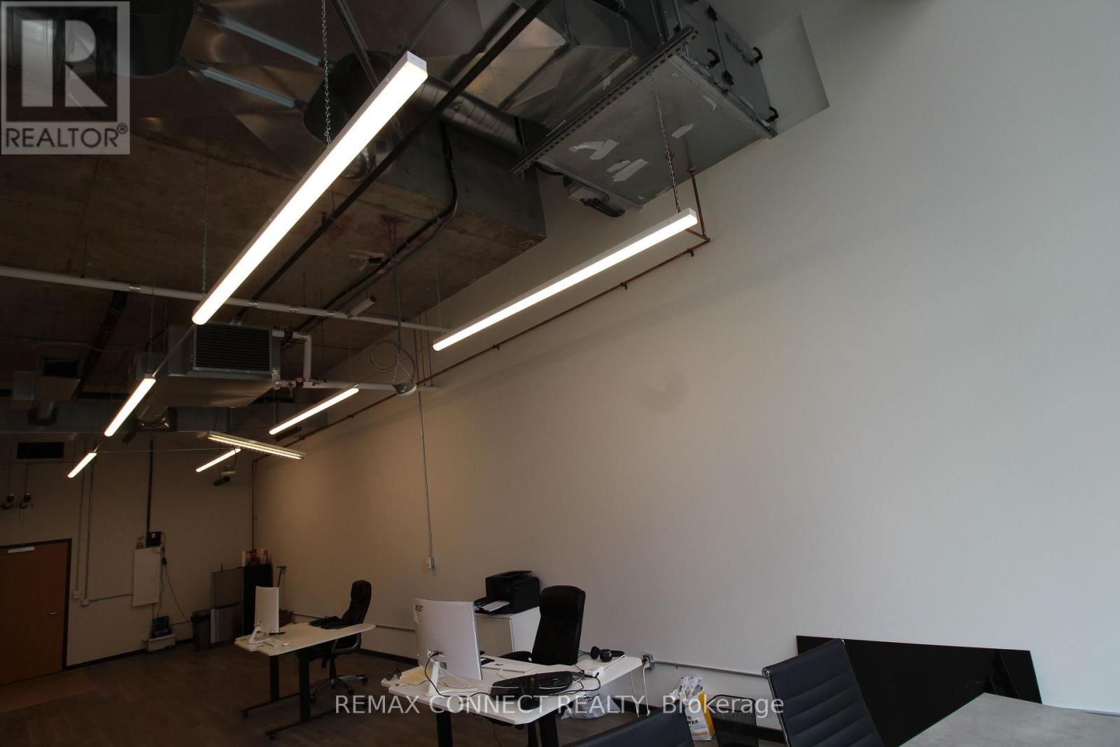 # 324 - 15 WELLESLEY STREET WEST Image 10