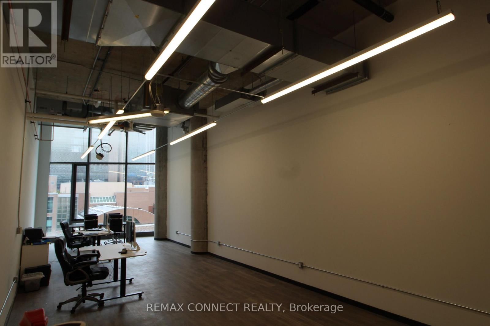 # 324 - 15 WELLESLEY STREET WEST Image 3