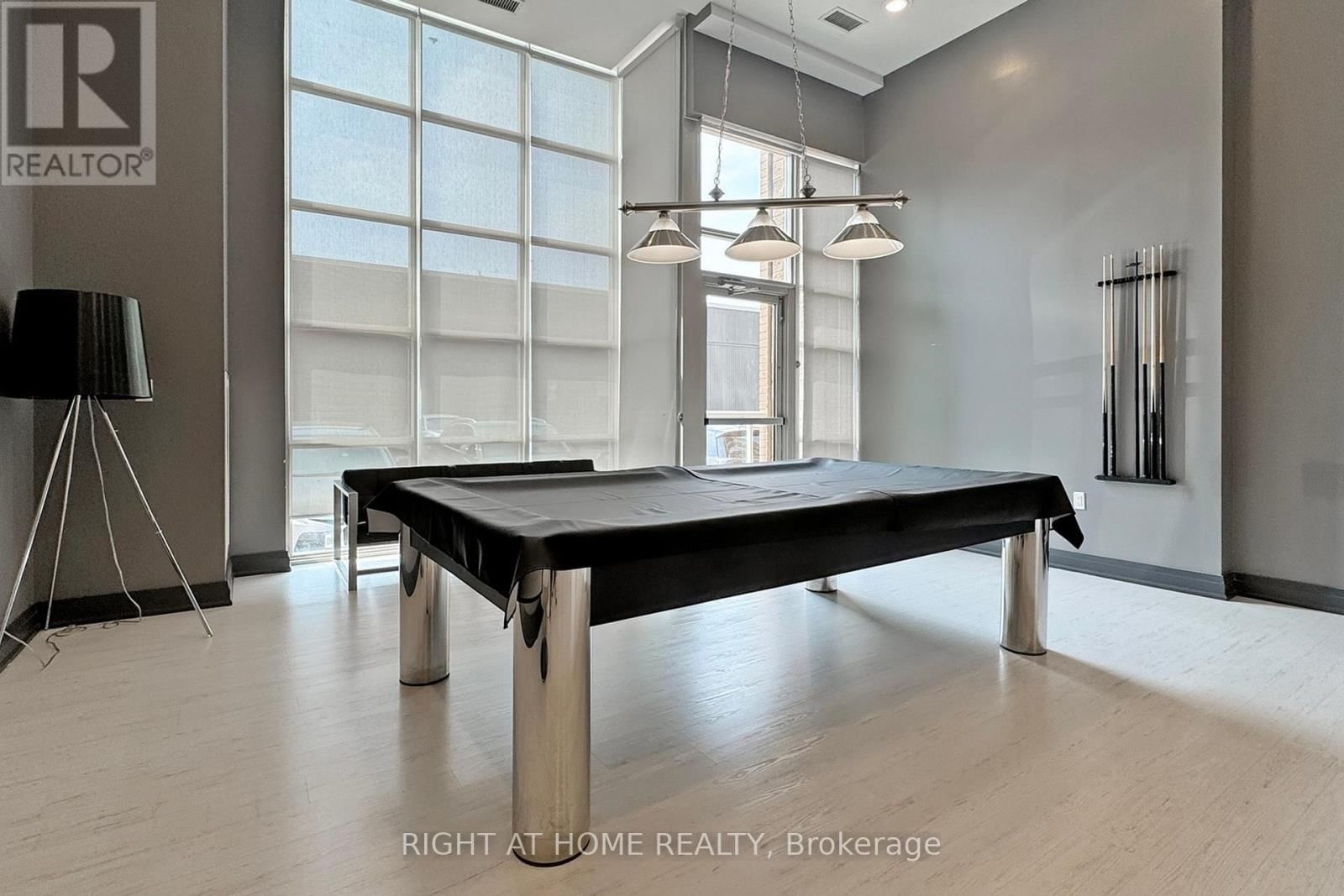 2415 - 125 WESTERN BATTERY ROAD Image 41