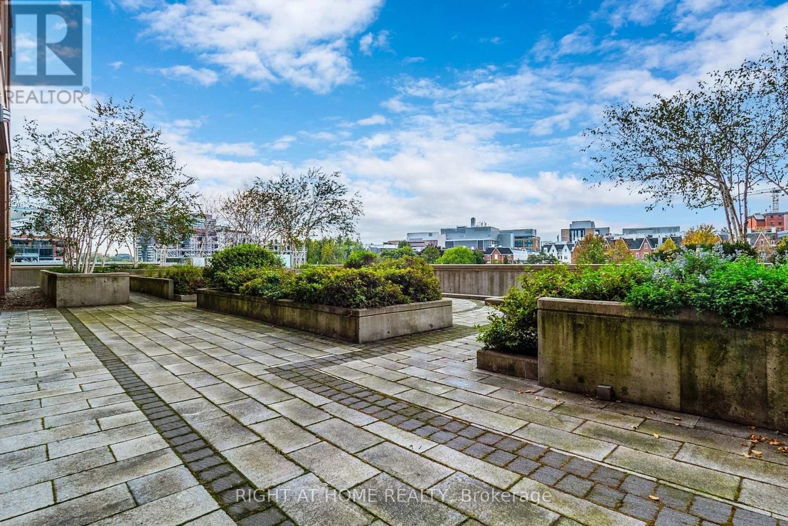 2415 - 125 WESTERN BATTERY ROAD Image 49