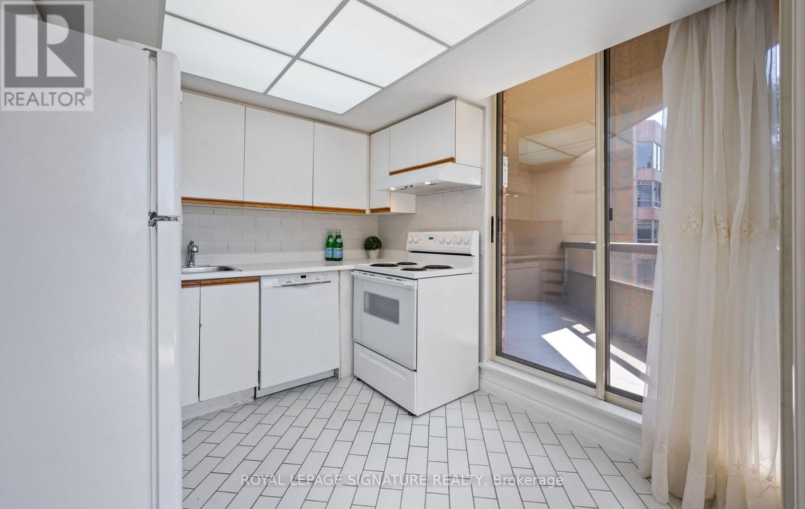 423 - 1210 DON MILLS ROAD Image 19