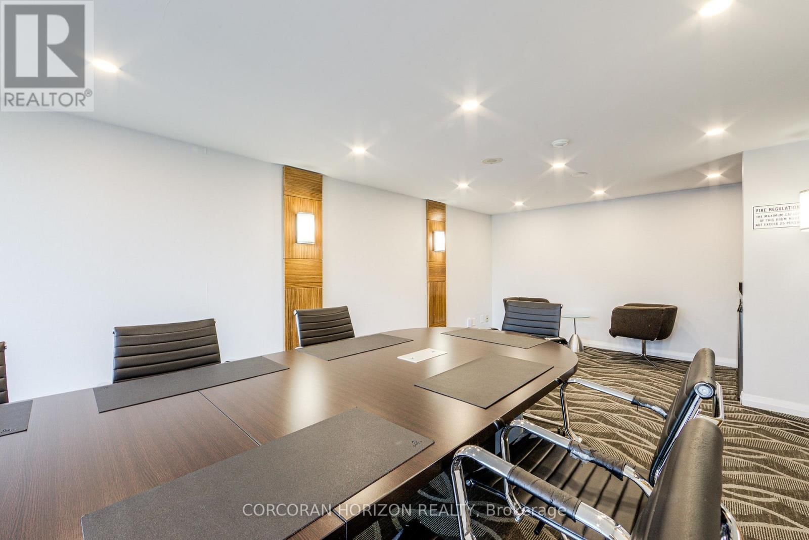 2009 - 228 QUEENS QUAY WEST Image 29