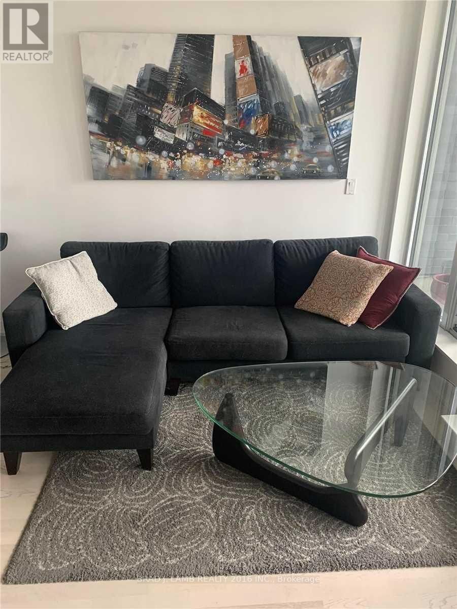 513 - 20 MINOWAN MIIKAN LANE Image 2