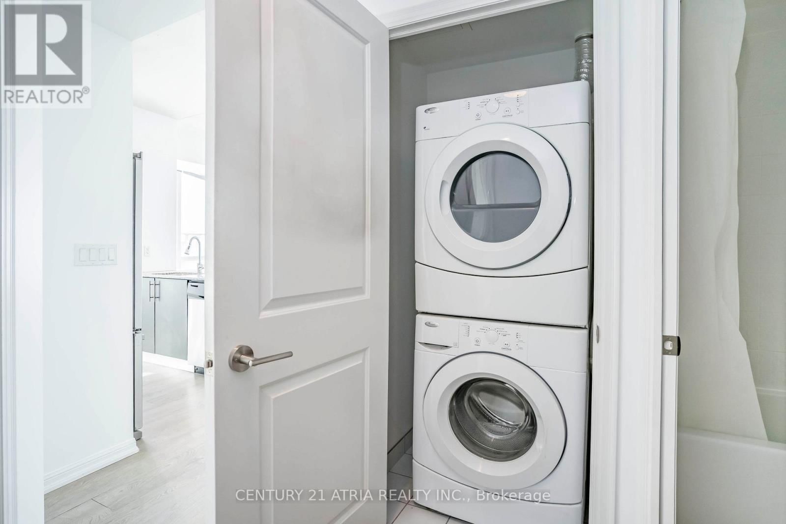 1102 - 65 EAST LIBERTY STREET Image 13