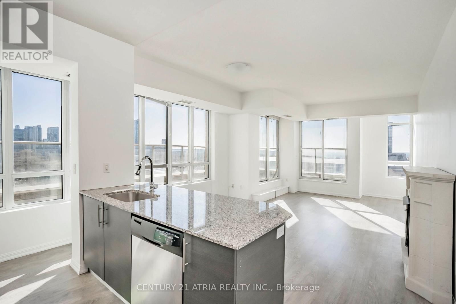 1102 - 65 EAST LIBERTY STREET Image 4