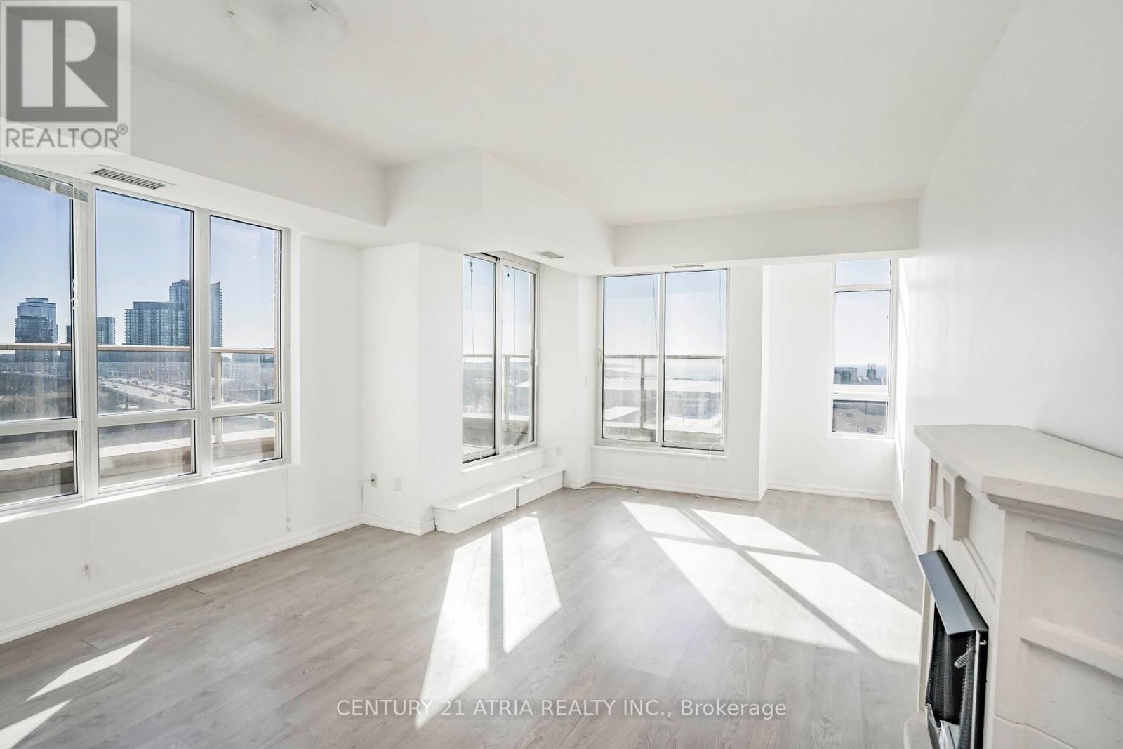 1102 - 65 EAST LIBERTY STREET Image 5