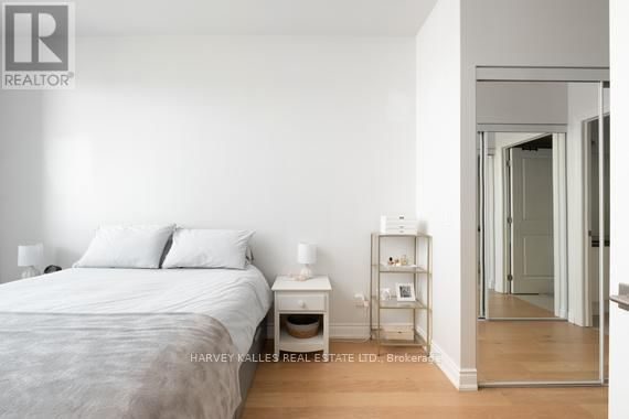 709 - 23 GLEBE ROAD WEST Image 16