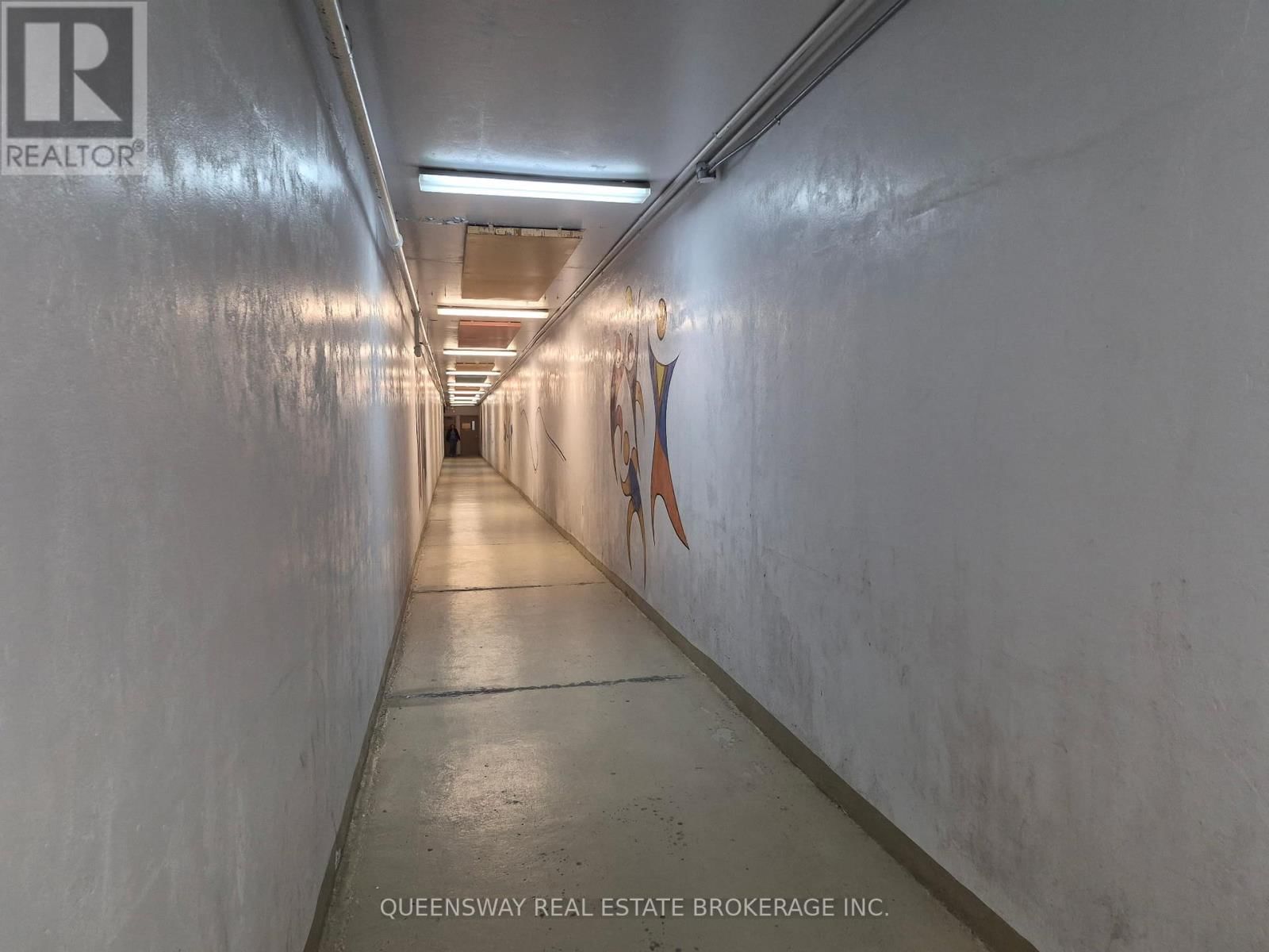 200 - 28 PEMBERTON AVENUE Image 22