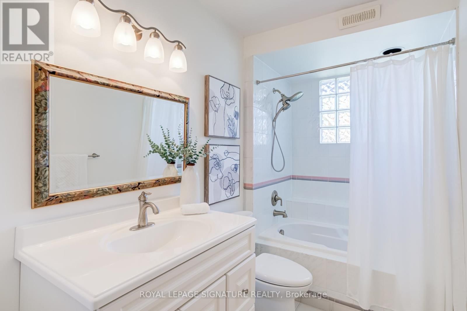 138 MELROSE AVENUE Image 16