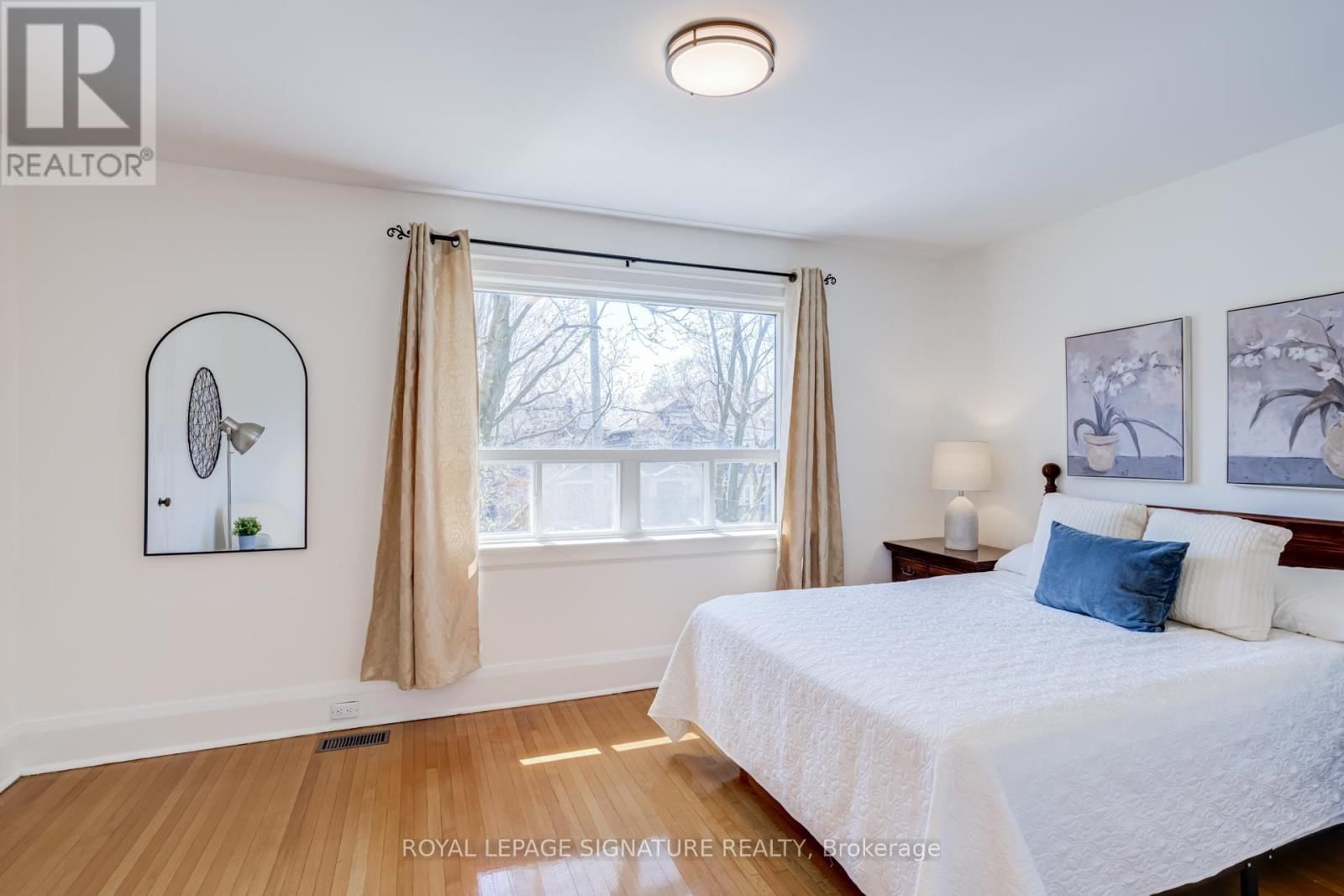 138 MELROSE AVENUE Image 17