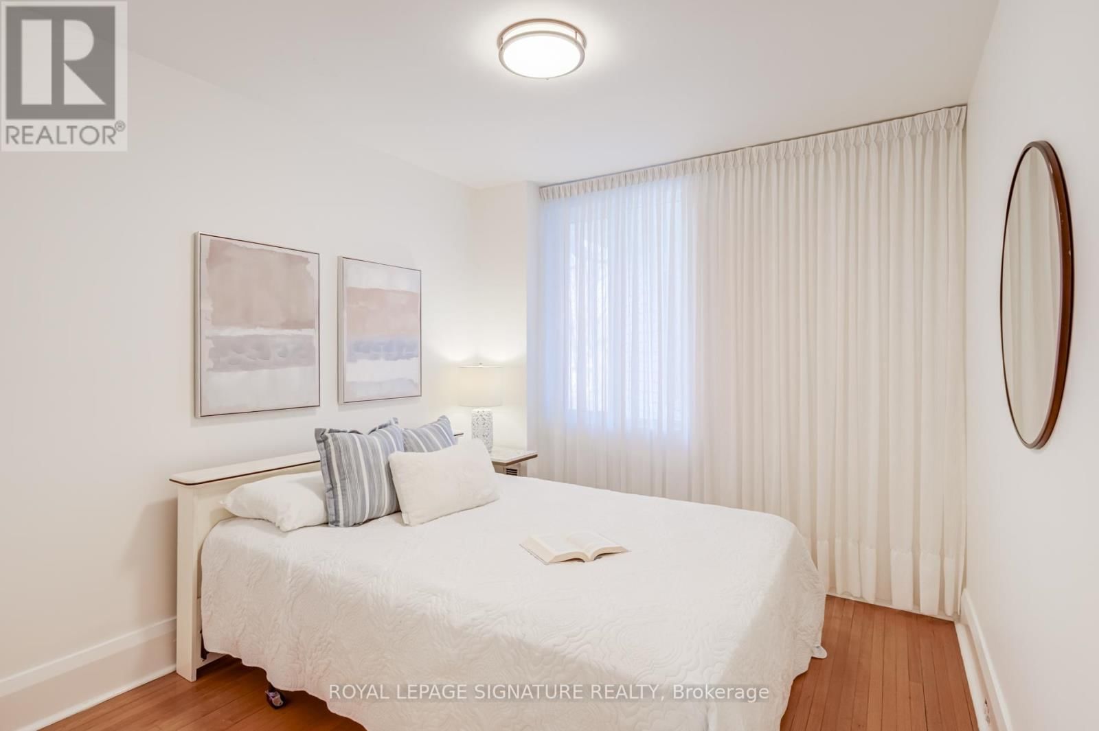 138 MELROSE AVENUE Image 19