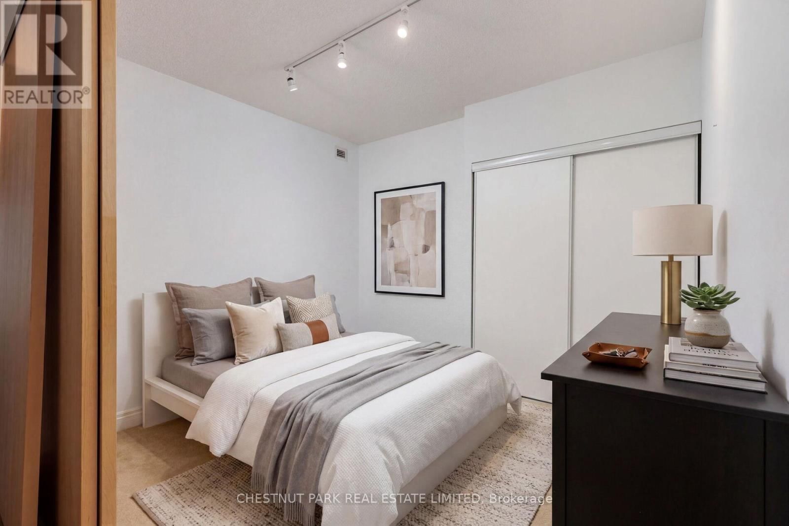 516E - 500 QUEENS QUAY WEST Image 30