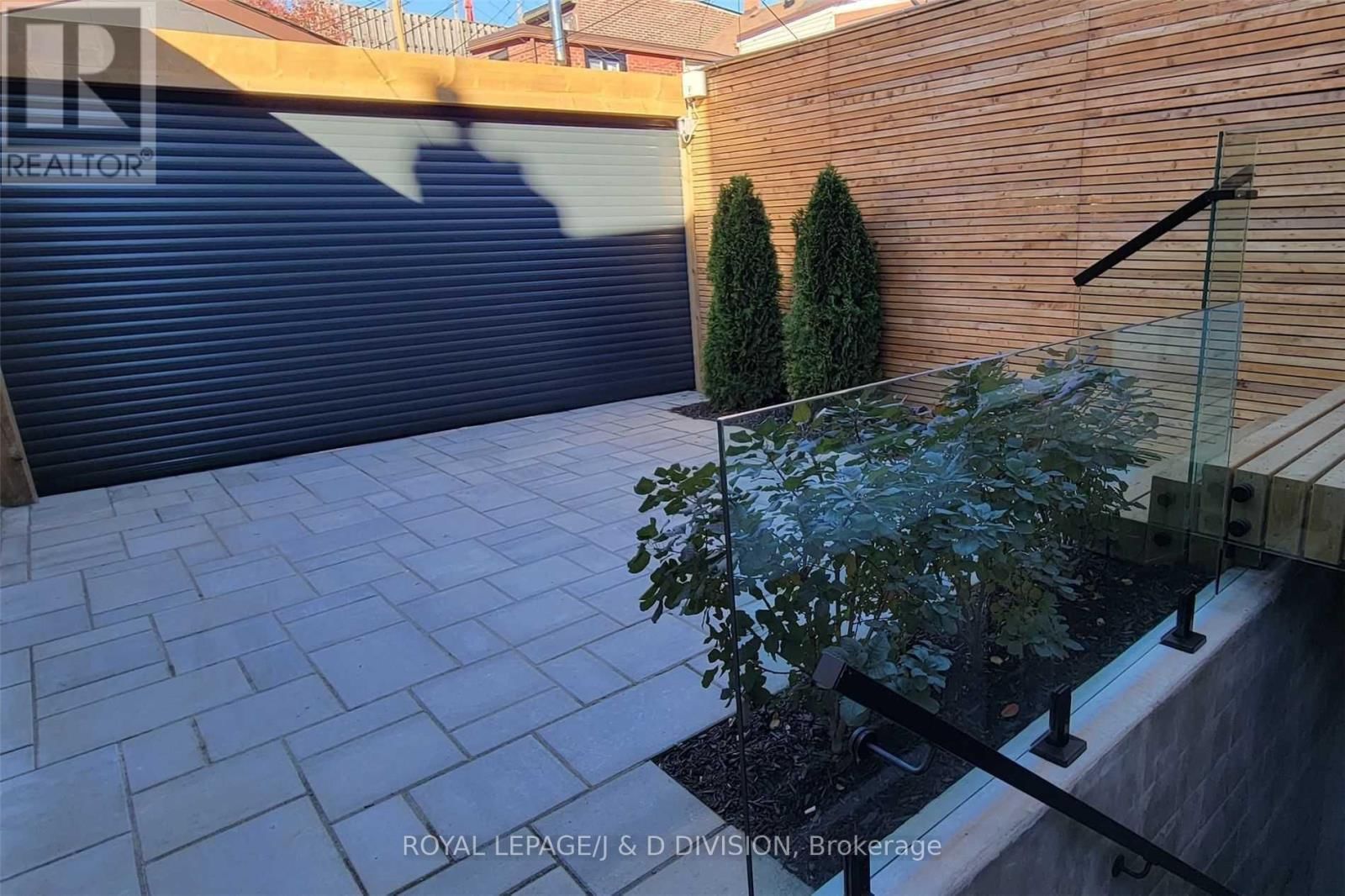 Lower - 26 HENDERSON AVENUE Image 11