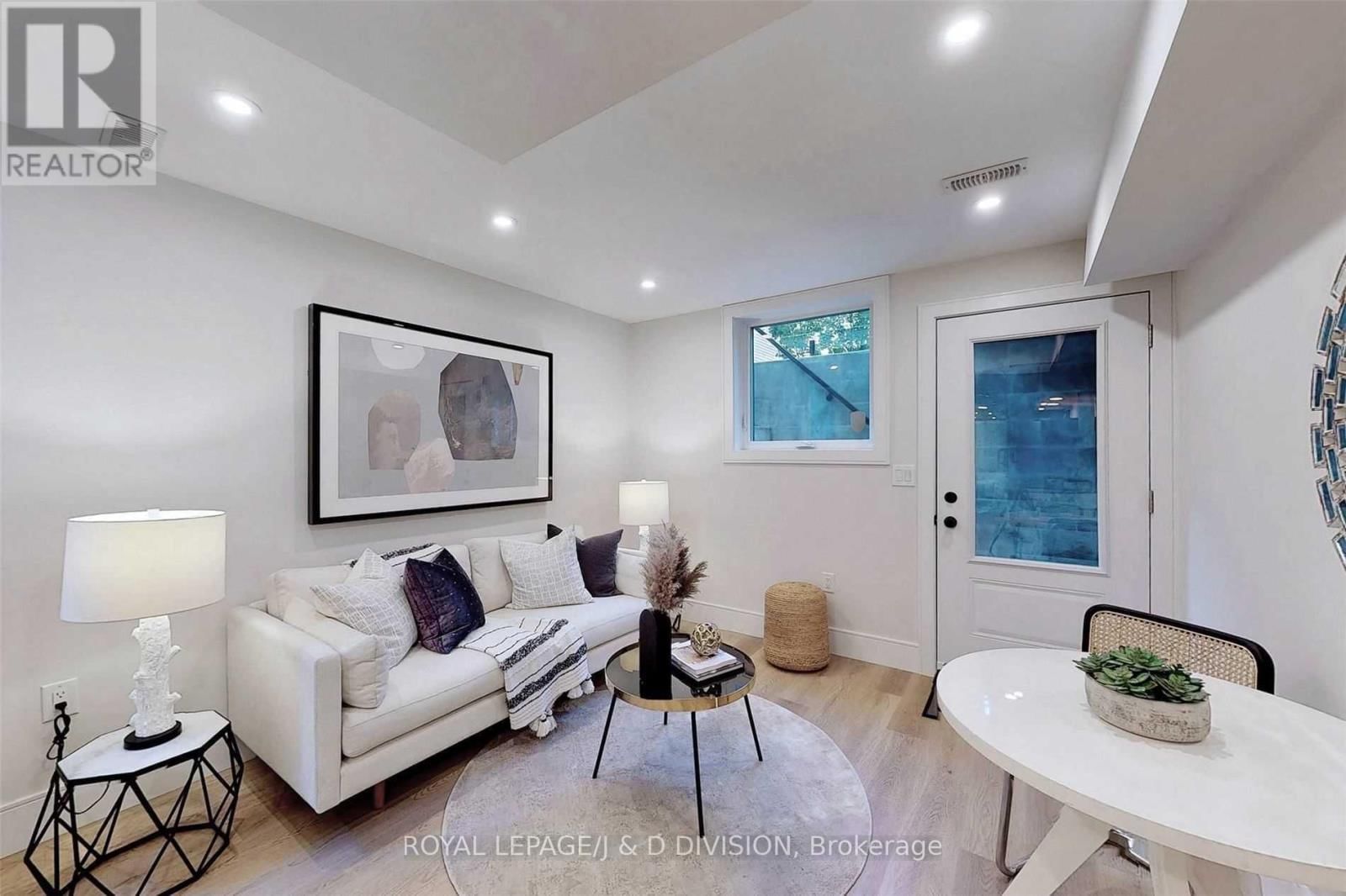 Lower - 26 HENDERSON AVENUE Image 3