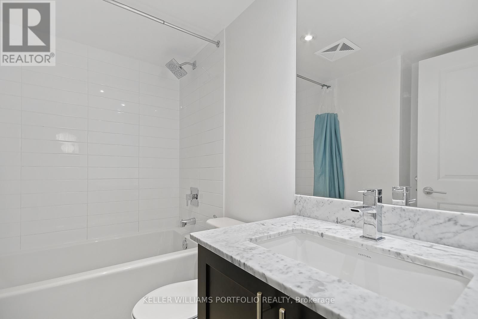 1120 - 35 BASTION STREET Image 17