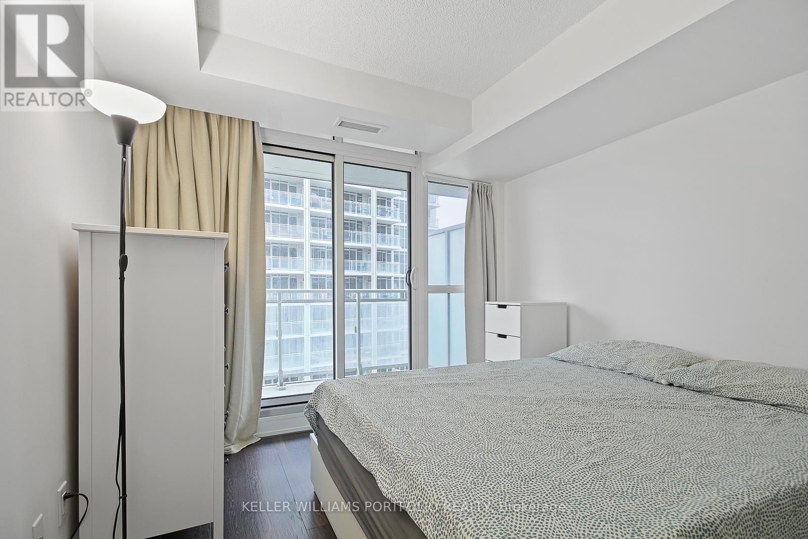 1120 - 35 BASTION STREET Image 18