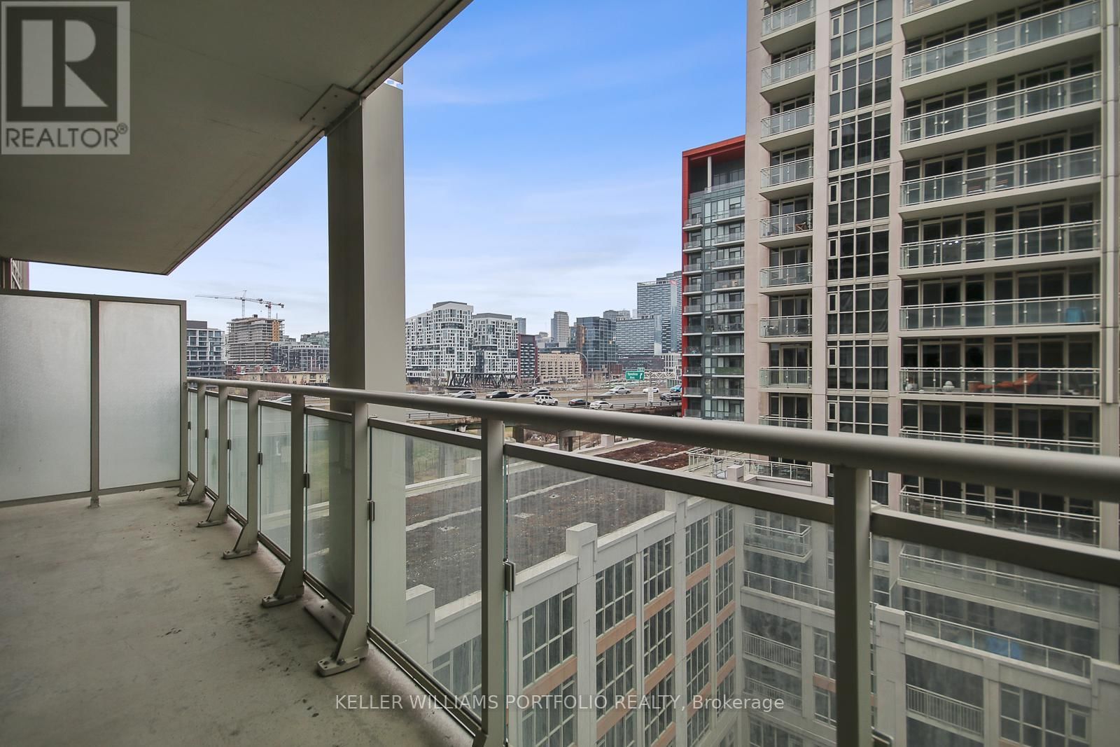 1120 - 35 BASTION STREET Image 23