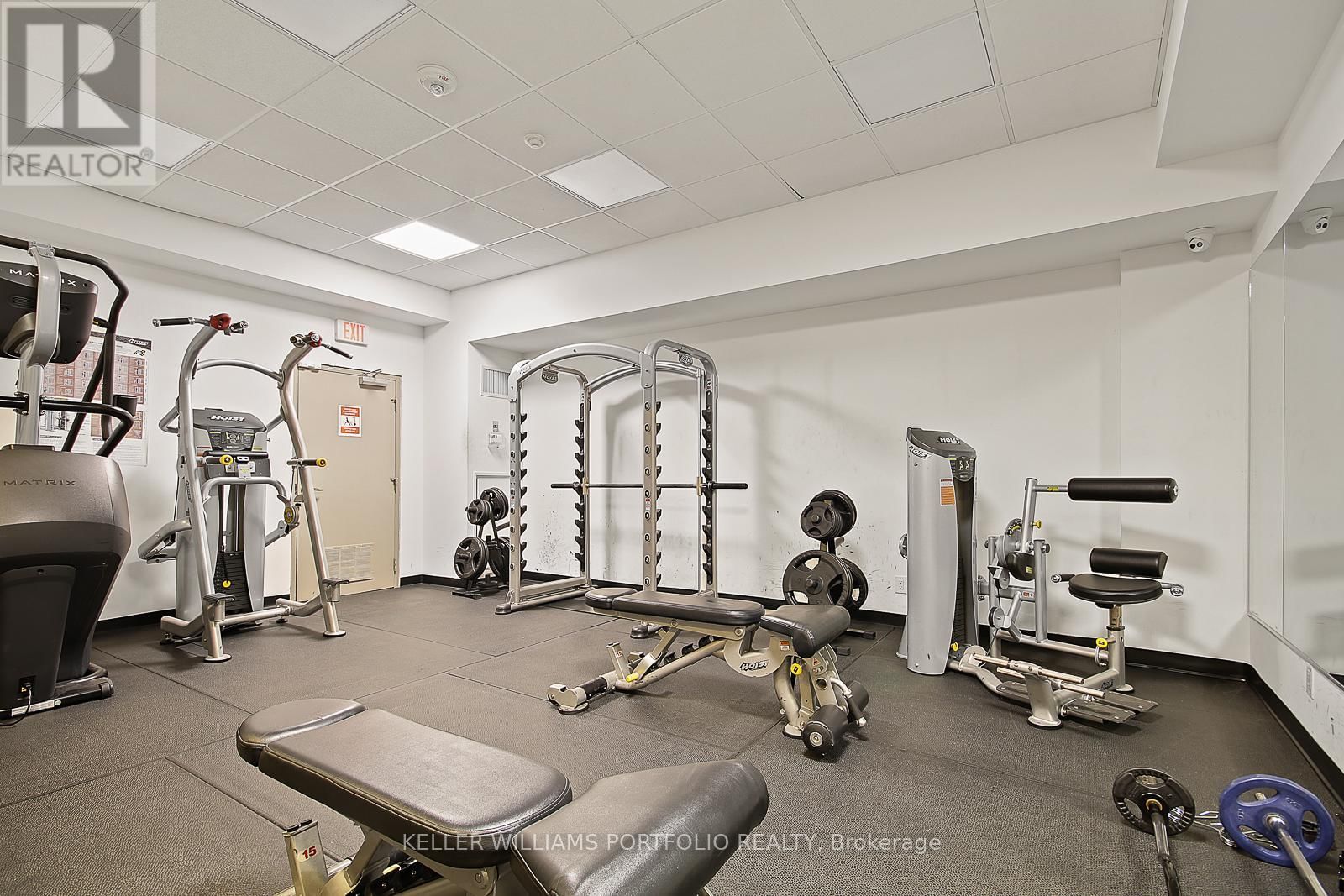 1120 - 35 BASTION STREET Image 26