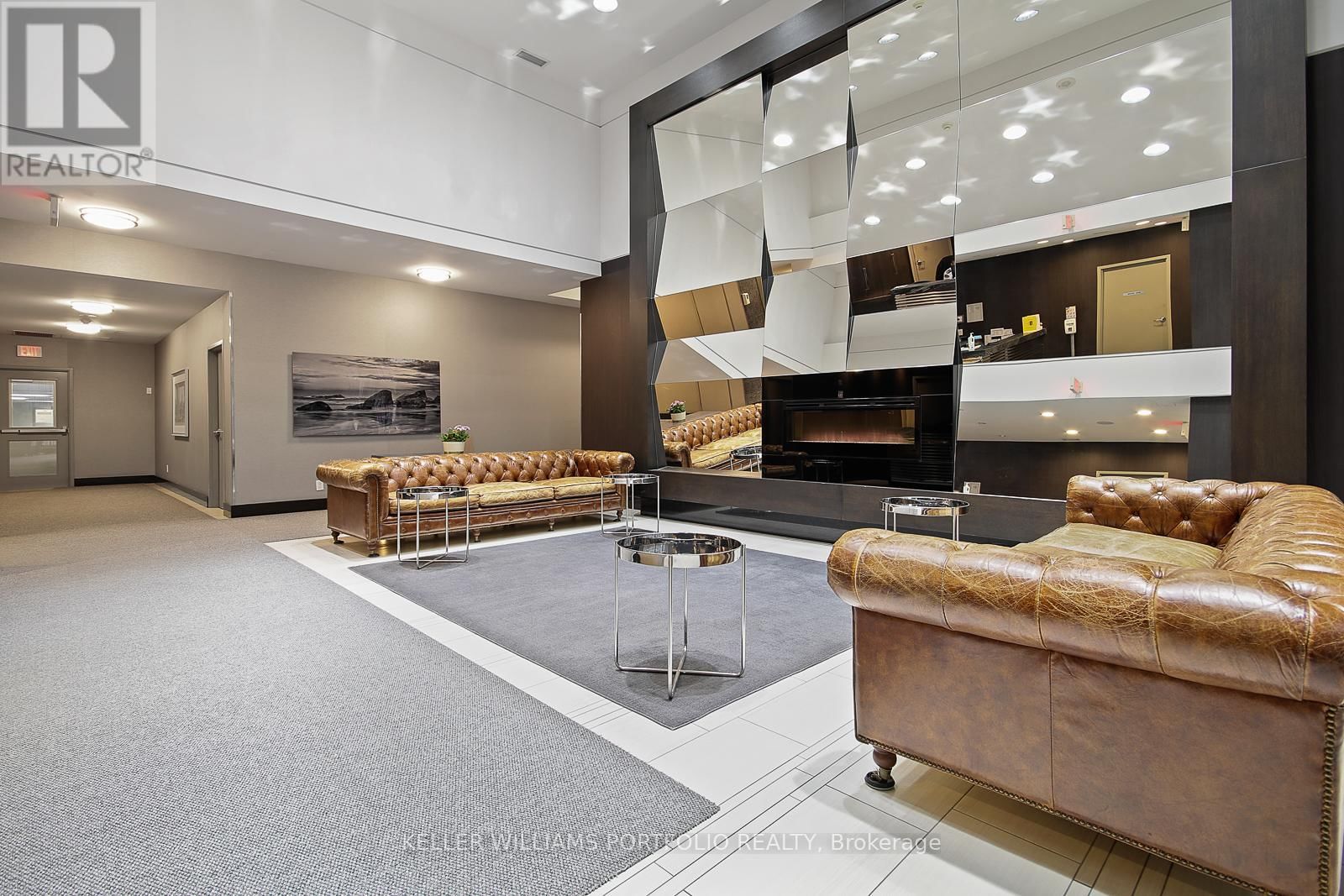 1120 - 35 BASTION STREET Image 30