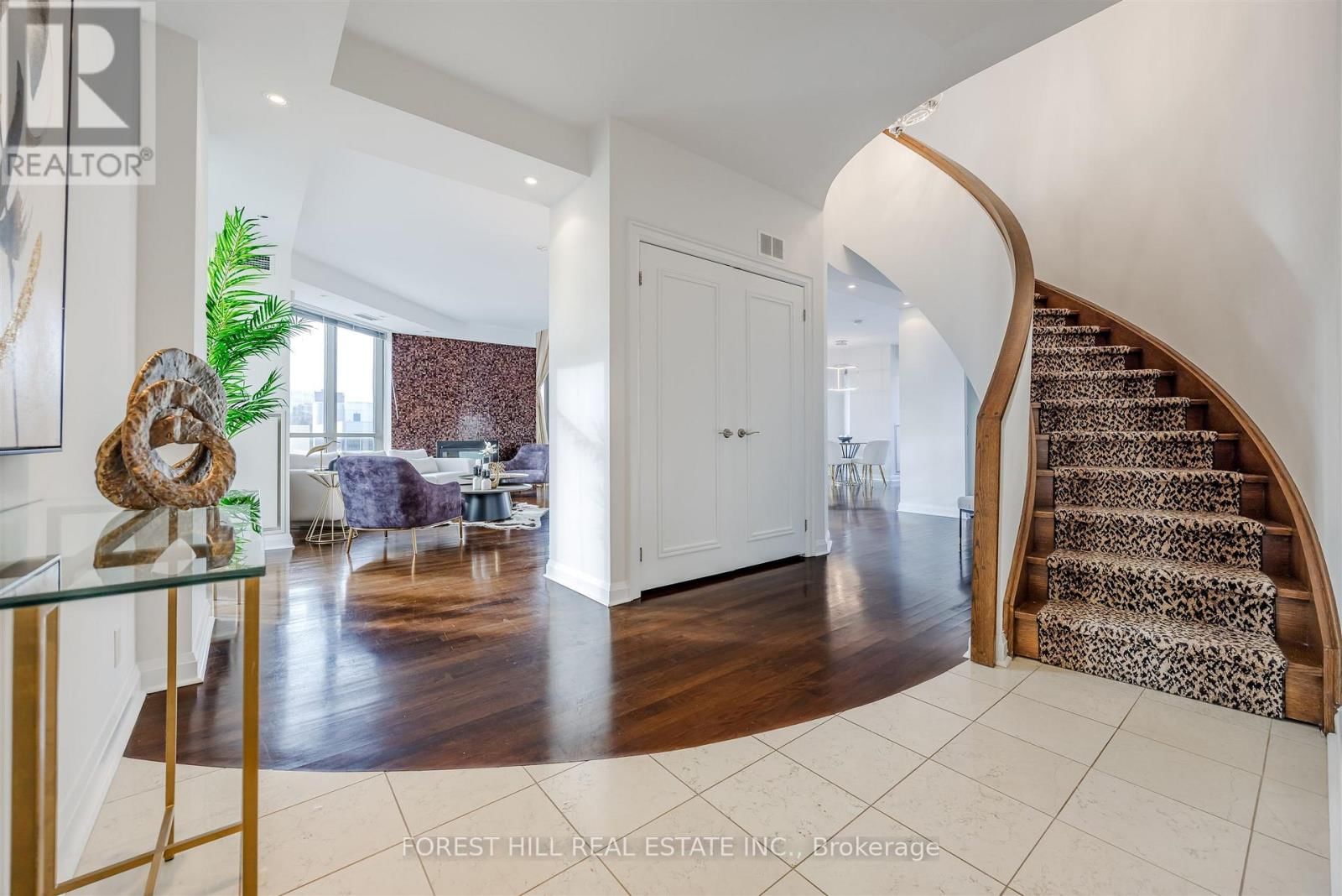 501 - 3 MCALPINE STREET Image 35