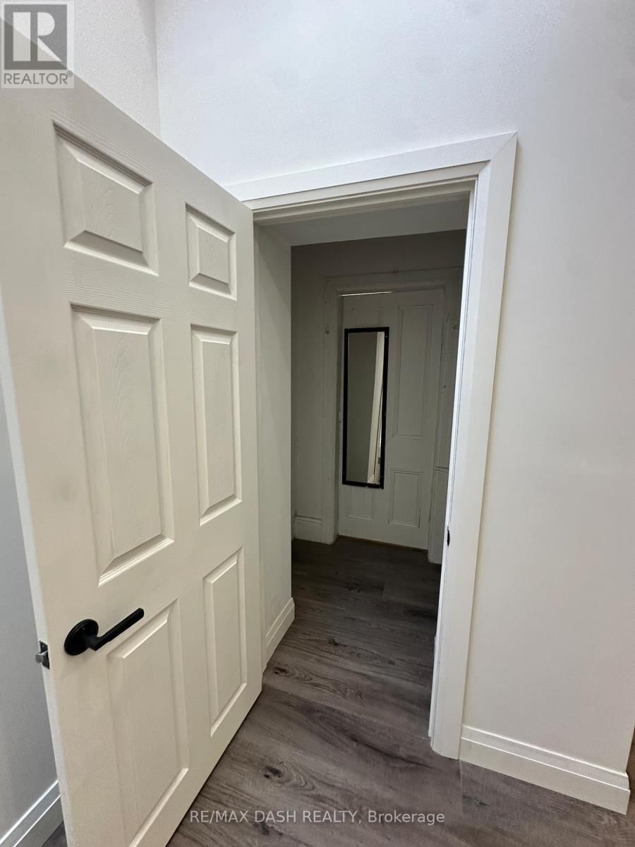 4FL - 565 YONGE STREET Image 12