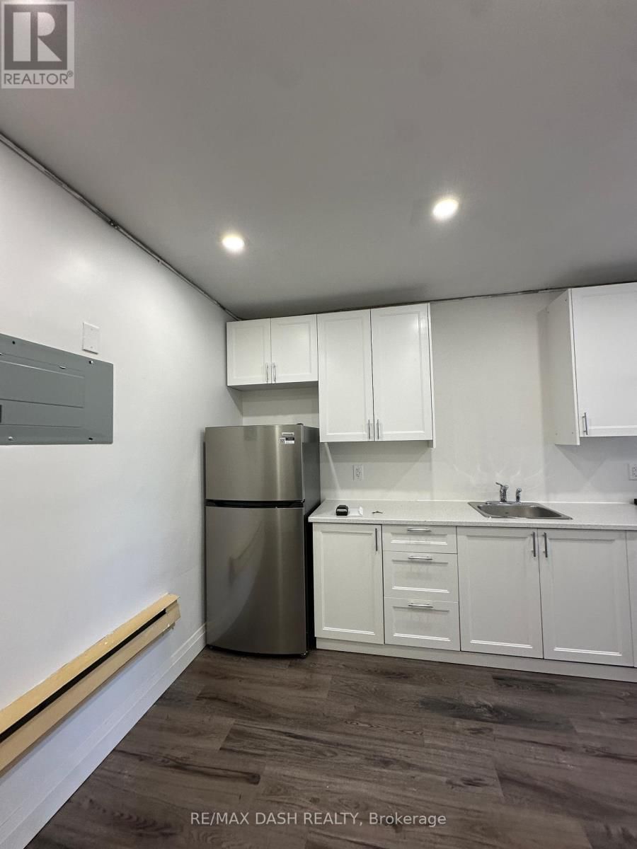 4FL - 565 YONGE STREET Image 3