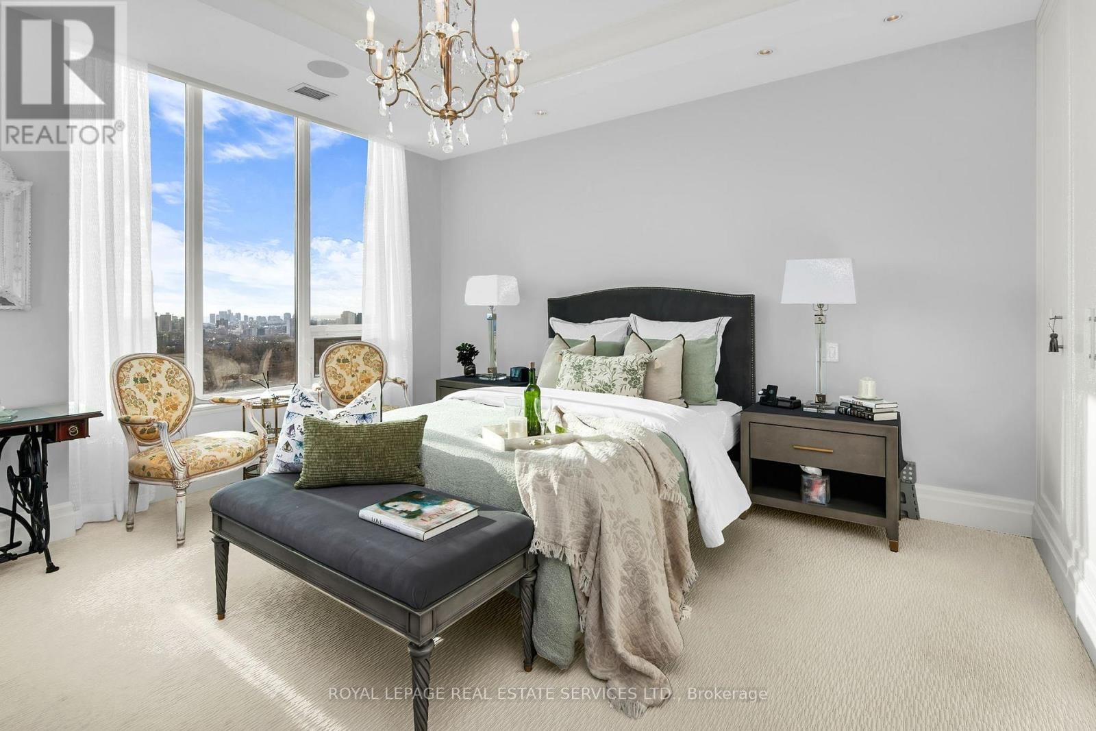 1701 - 155 ST CLAIR AVENUE WEST Image 10