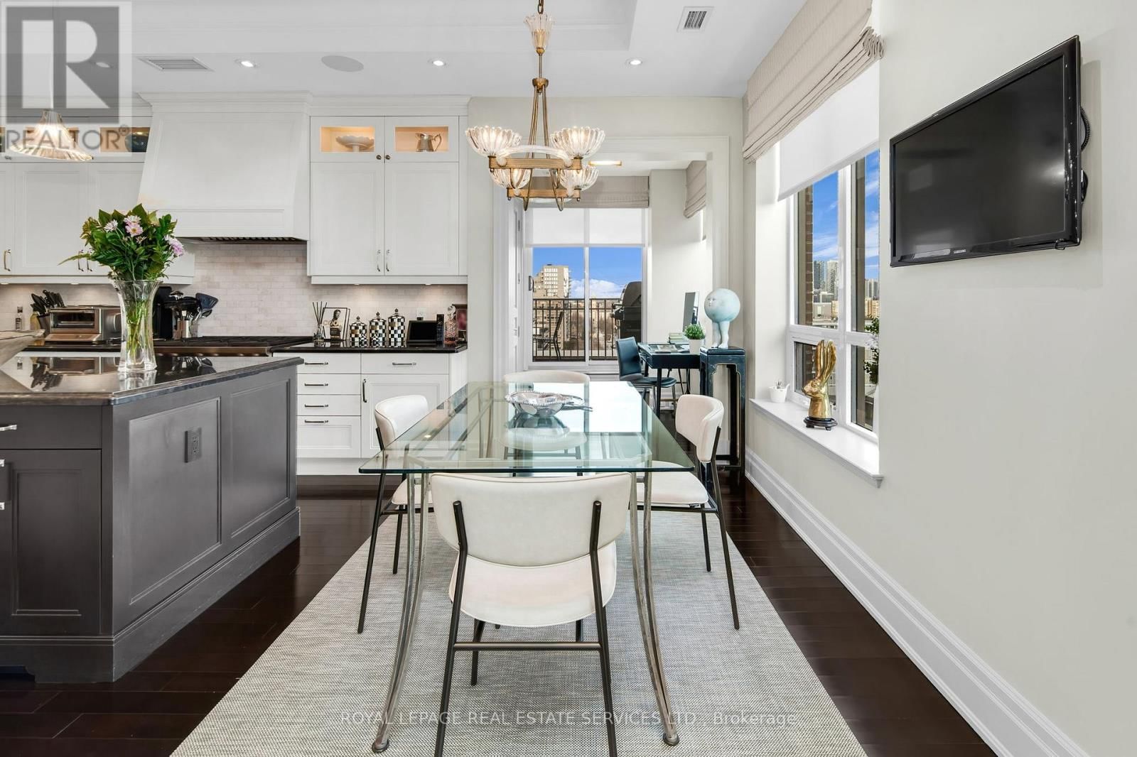 1701 - 155 ST CLAIR AVENUE WEST Image 23