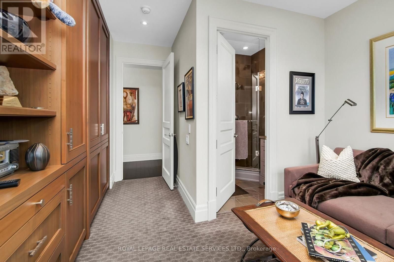 1701 - 155 ST CLAIR AVENUE WEST Image 35