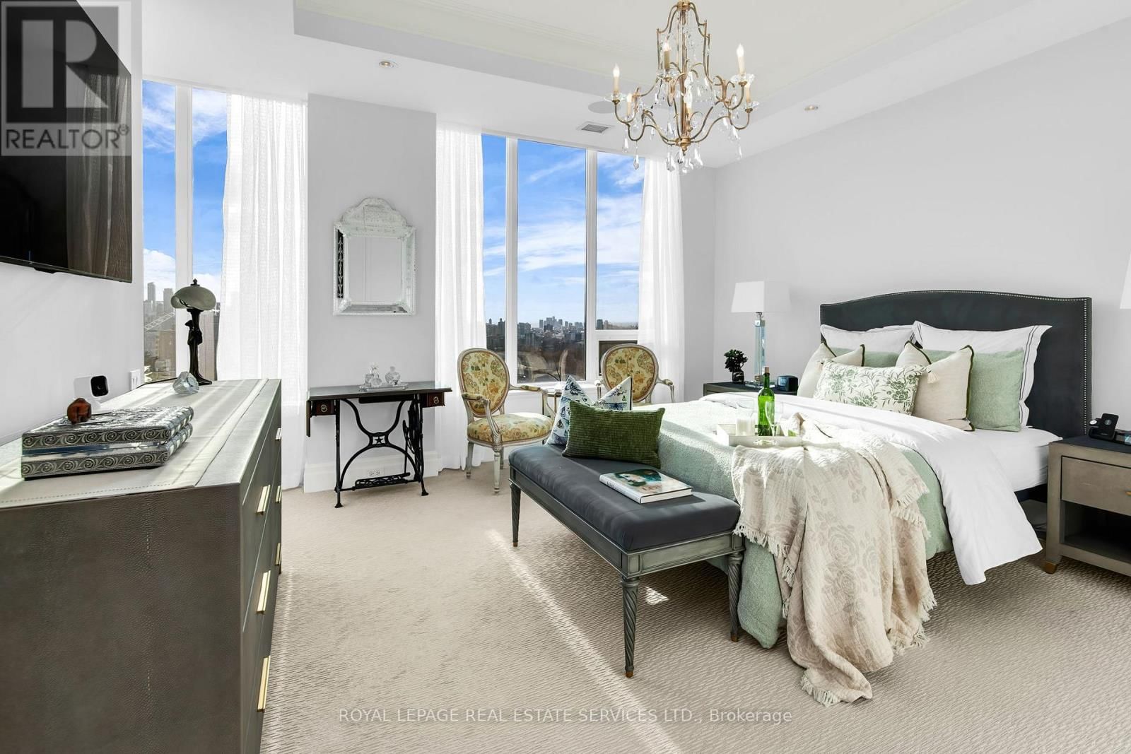 1701 - 155 ST CLAIR AVENUE WEST Image 9