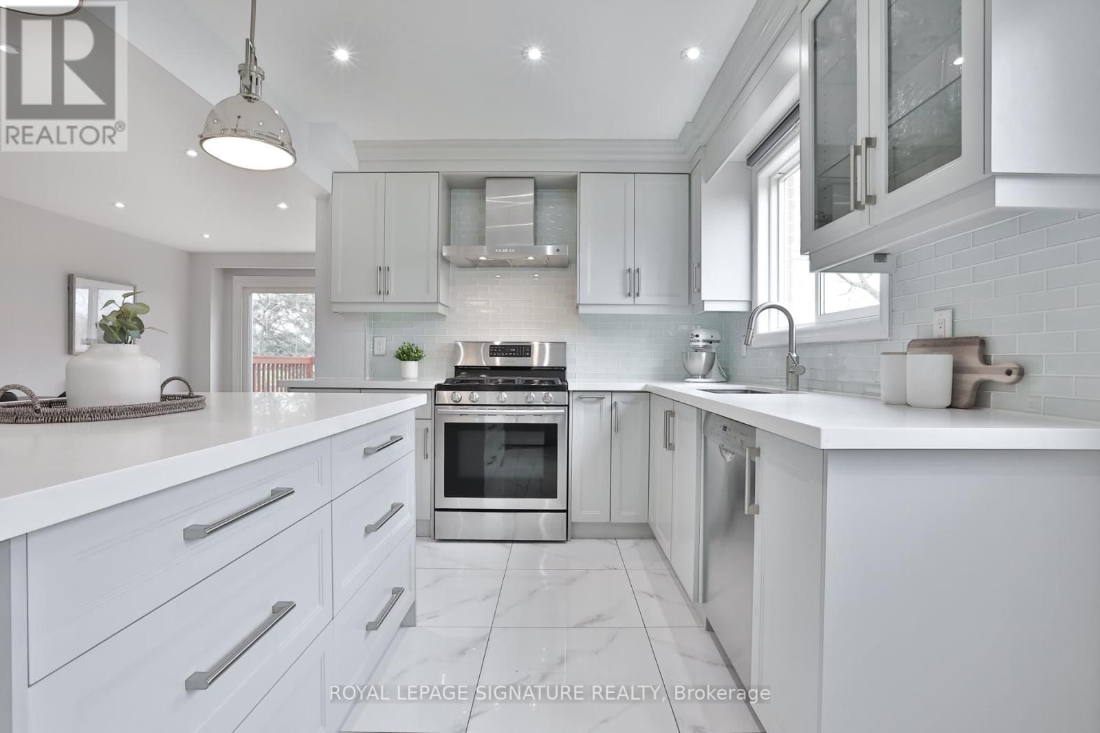 92 PICOLA COURT Image 10