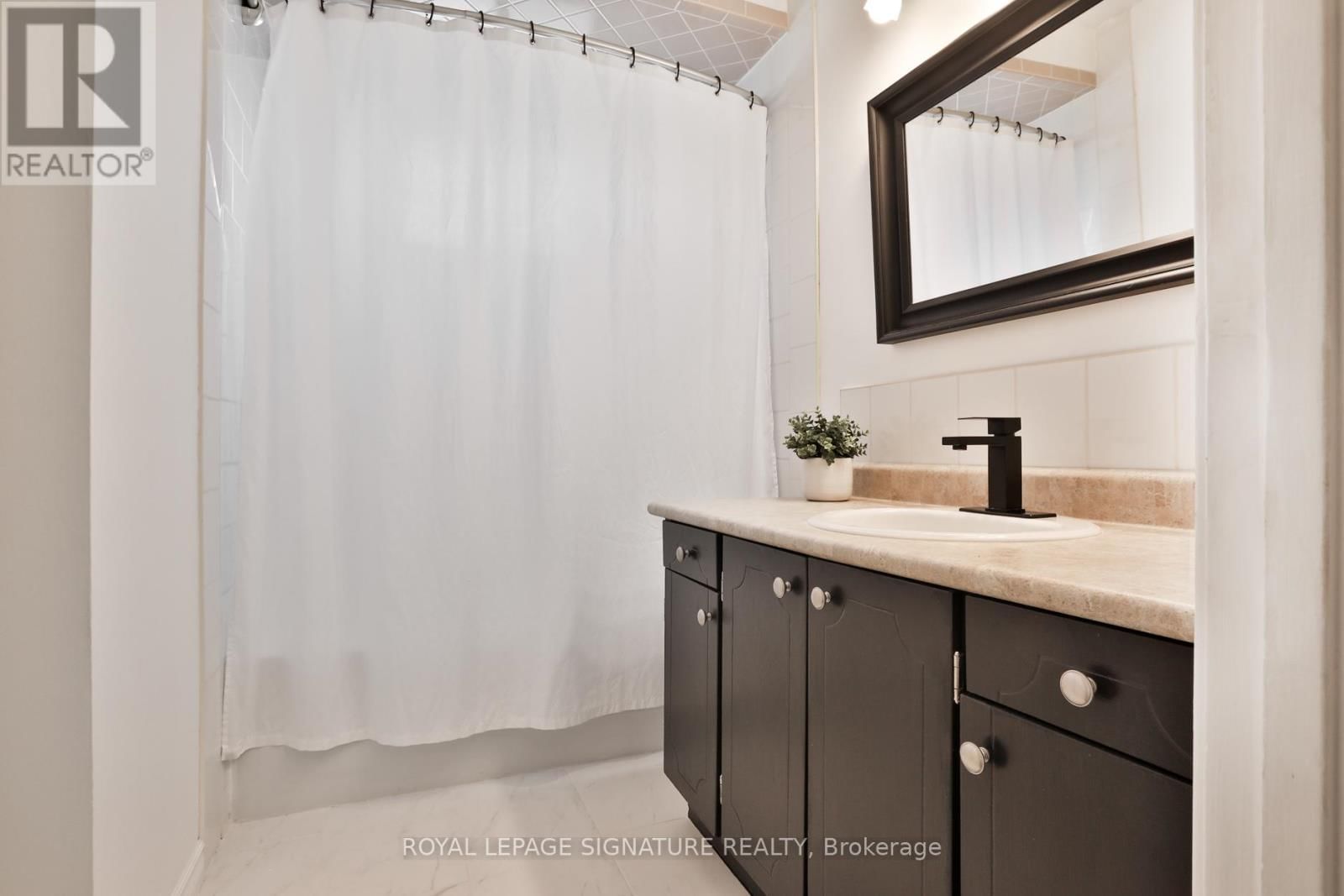 92 PICOLA COURT Image 30