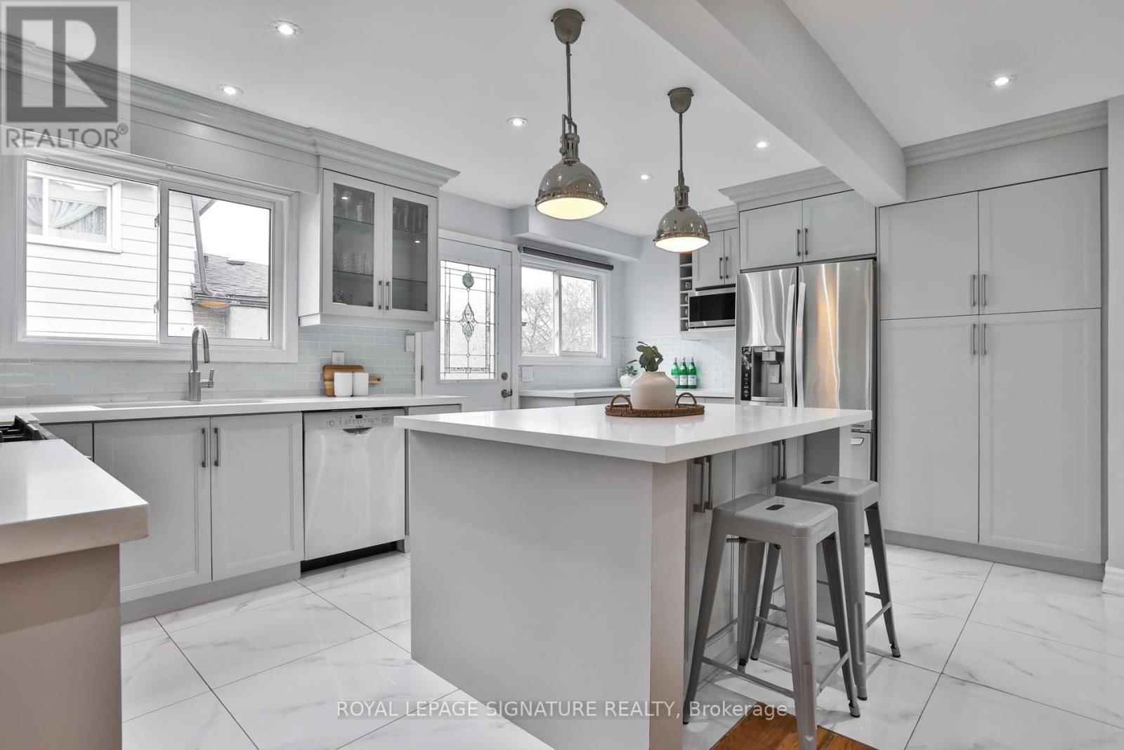 92 PICOLA COURT Image 7